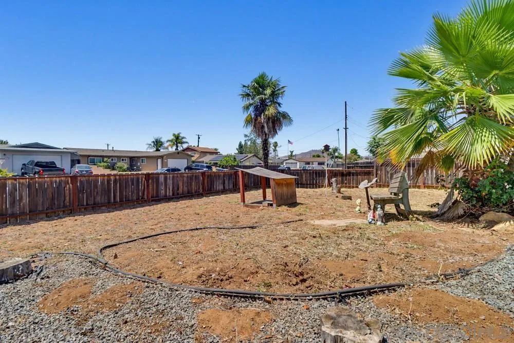 https://cdn.realtyfeed.com/cdn/127/260011781/4ac4f92ea51920dd8533215e6c3055cc.webp