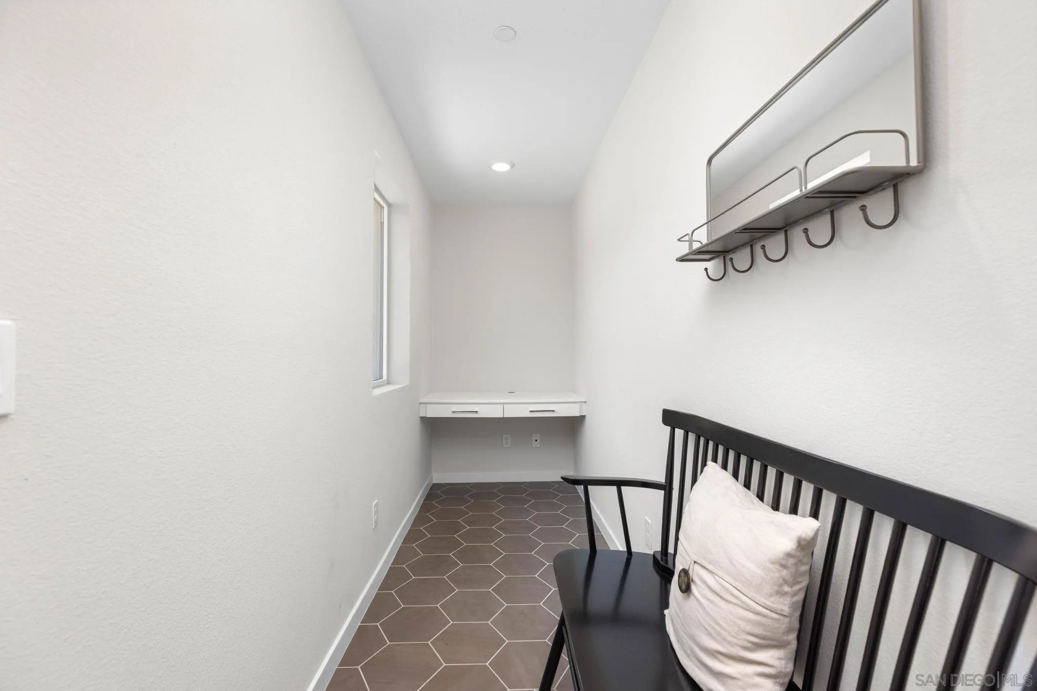 Photo #7: 260011785 Listing: Photo #7