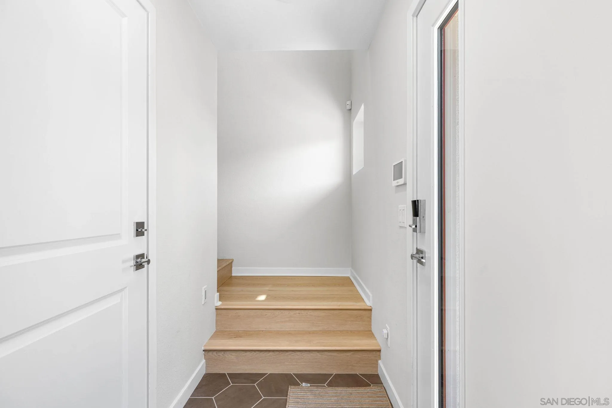 Photo #6: 260011785 Listing: Photo #6