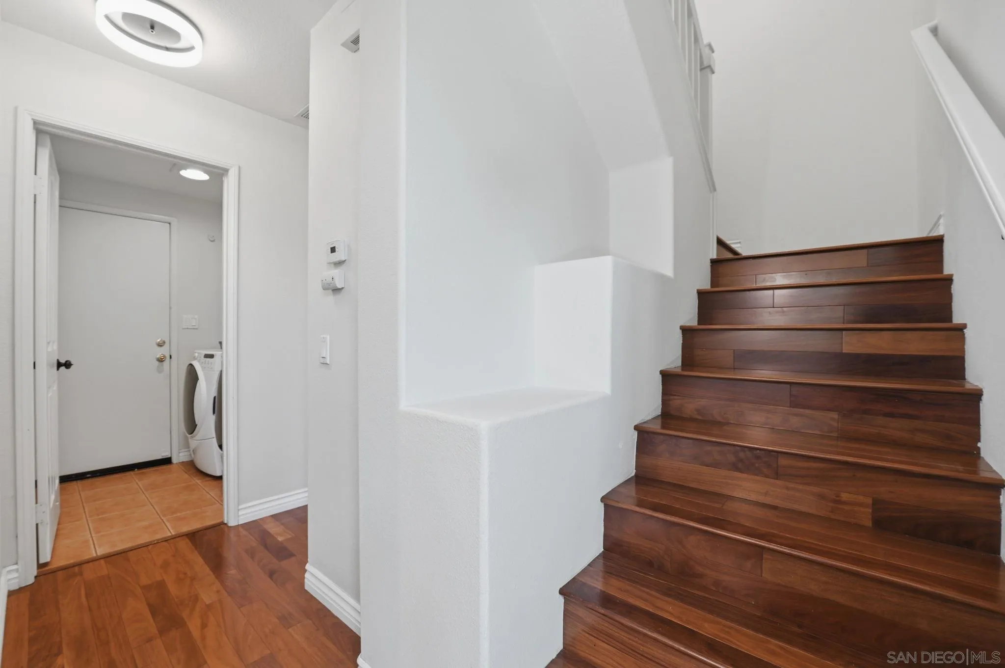 https://cdn.realtyfeed.com/cdn/127/260011786/0704eeb9bc417044318b660e5257cf91.webp