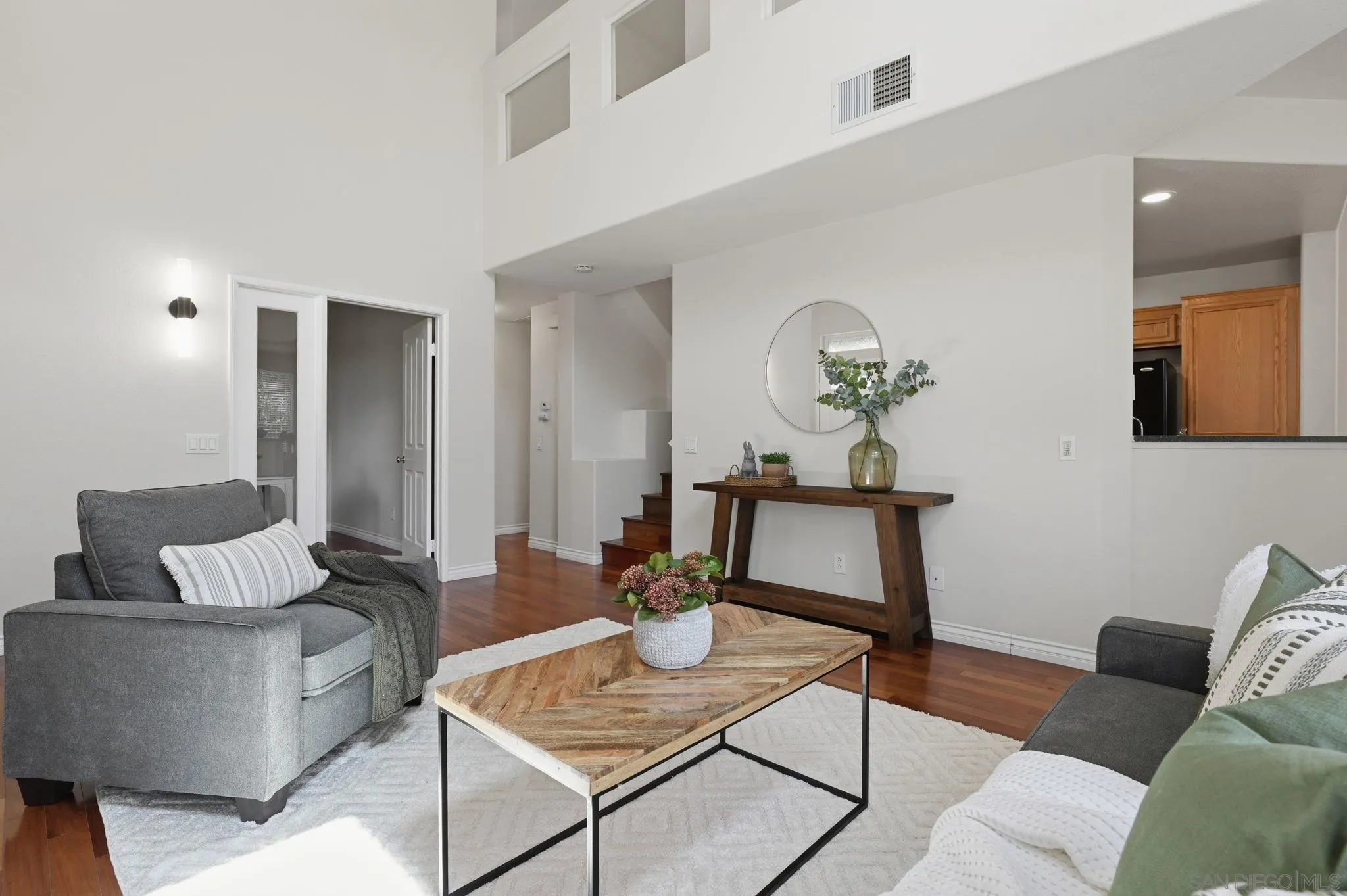 https://cdn.realtyfeed.com/cdn/127/260011786/43b888f1460fffdaf4846bf8a4940348.webp
