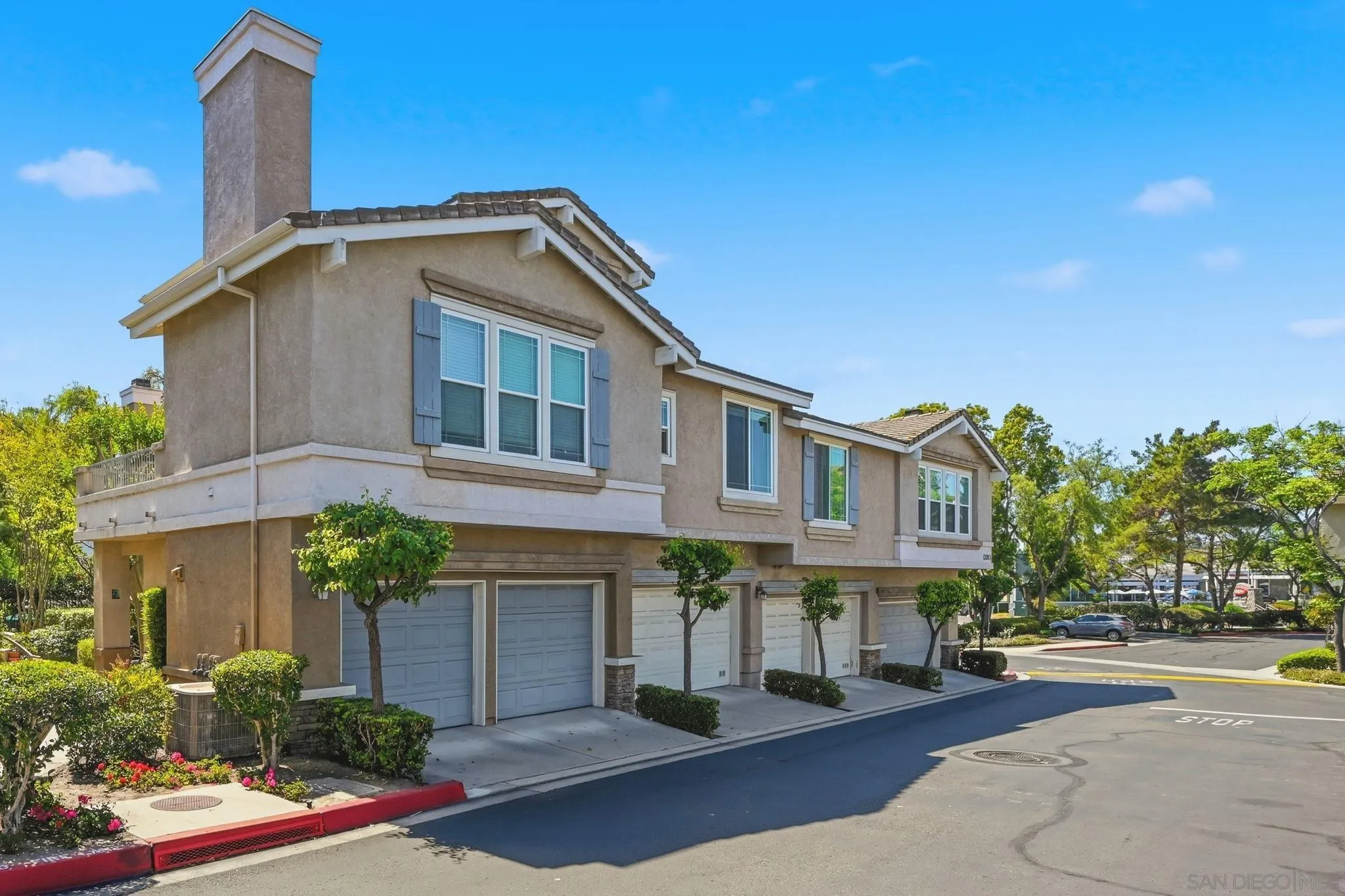 https://cdn.realtyfeed.com/cdn/127/260011786/f659bb9d1be697dcb5dea999e72141f0.webp
