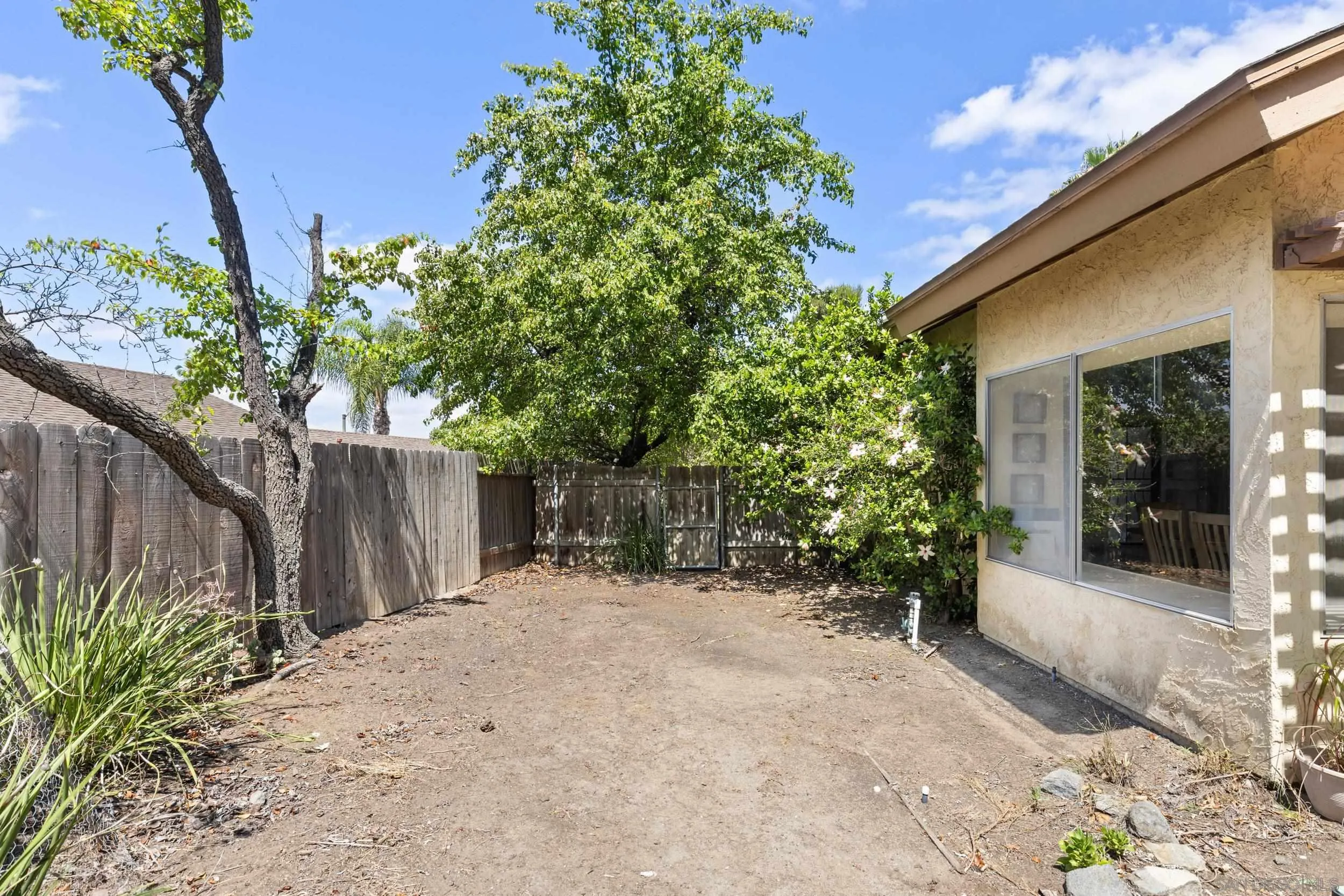 https://cdn.realtyfeed.com/cdn/127/260011787/c0b366157f2335d19f4d131d00a63854.webp