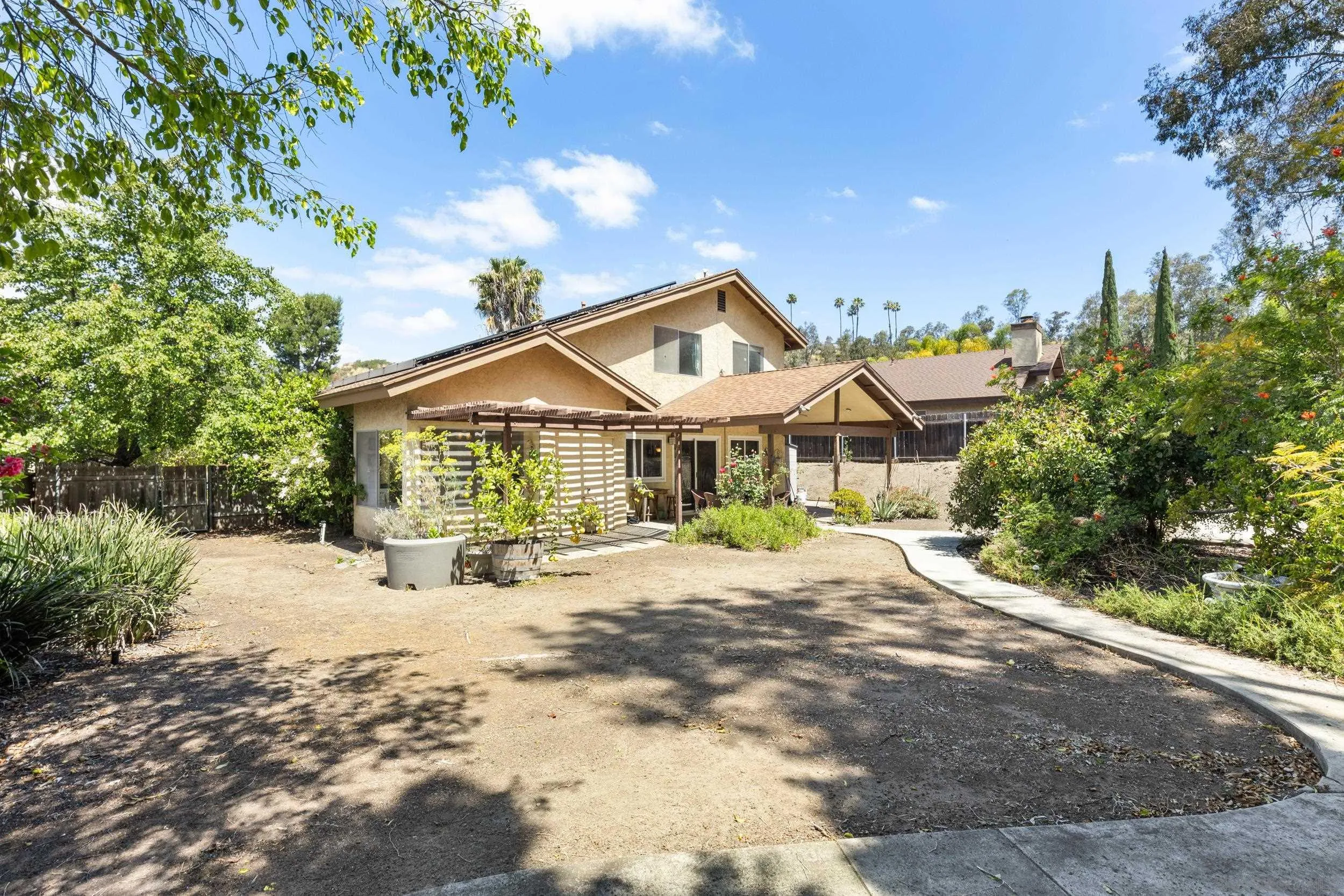 https://cdn.realtyfeed.com/cdn/127/260011787/c0eb32f122f66c4d1e7cc3fb0b1e76e7.webp
