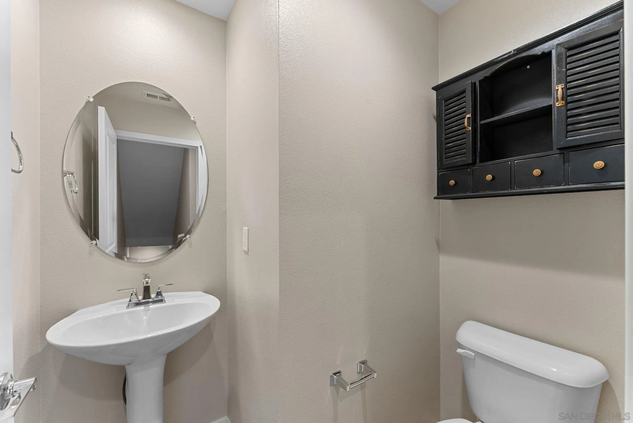 Photo #12: 260011790 Listing: Photo #12