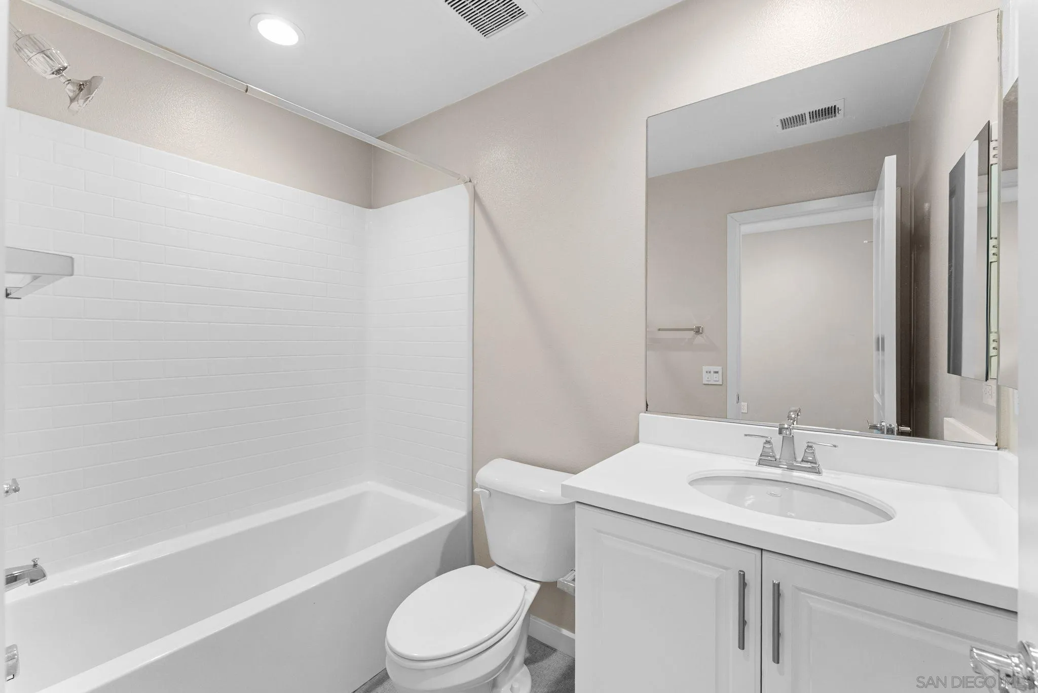 Photo #22: 260011790 Listing: Photo #22