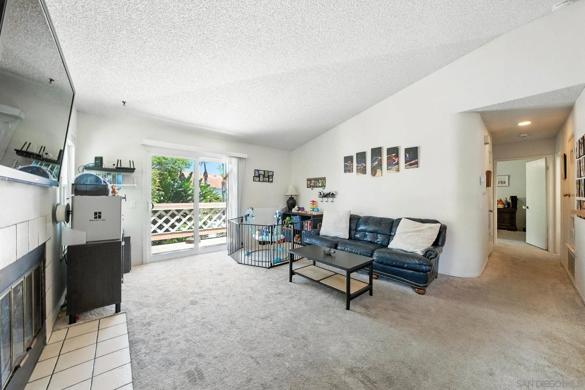Photo #2: 260011791 Listing: Photo #2