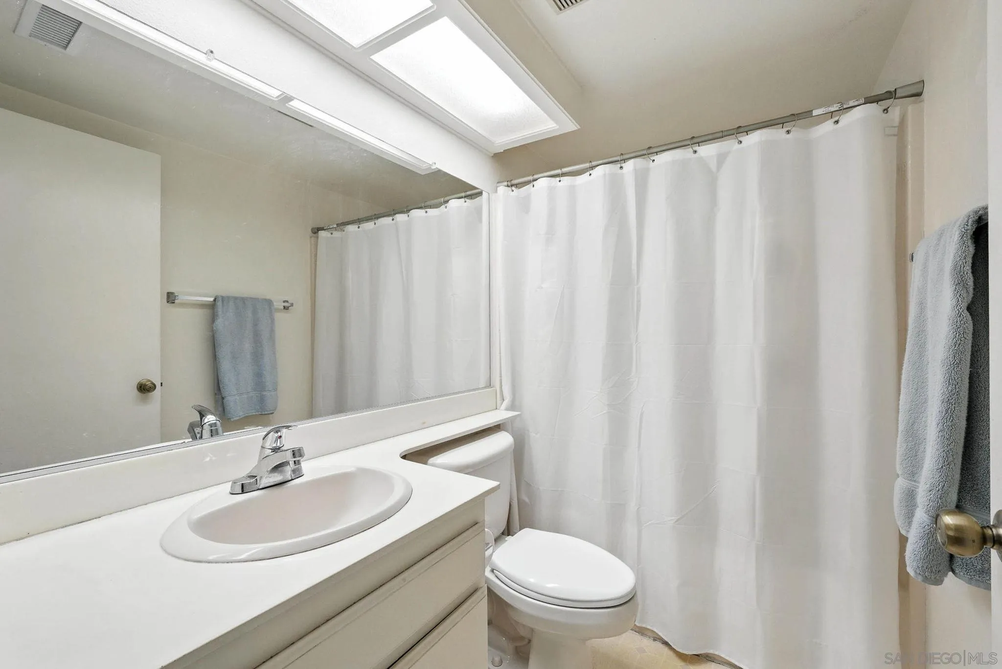 Photo #21: 260011791 Listing: Photo #21