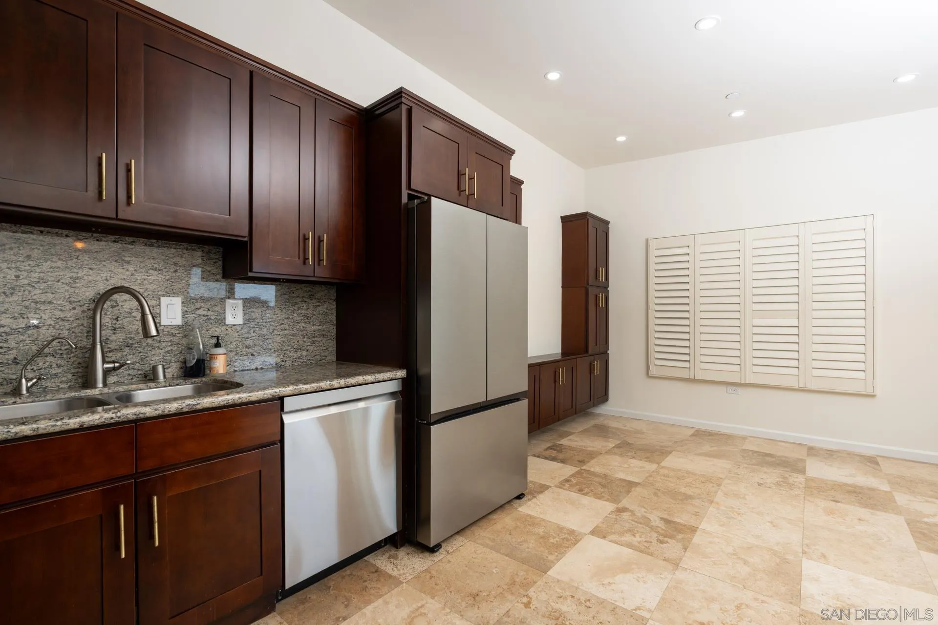 Photo #8: 260011792 Listing: Photo #8