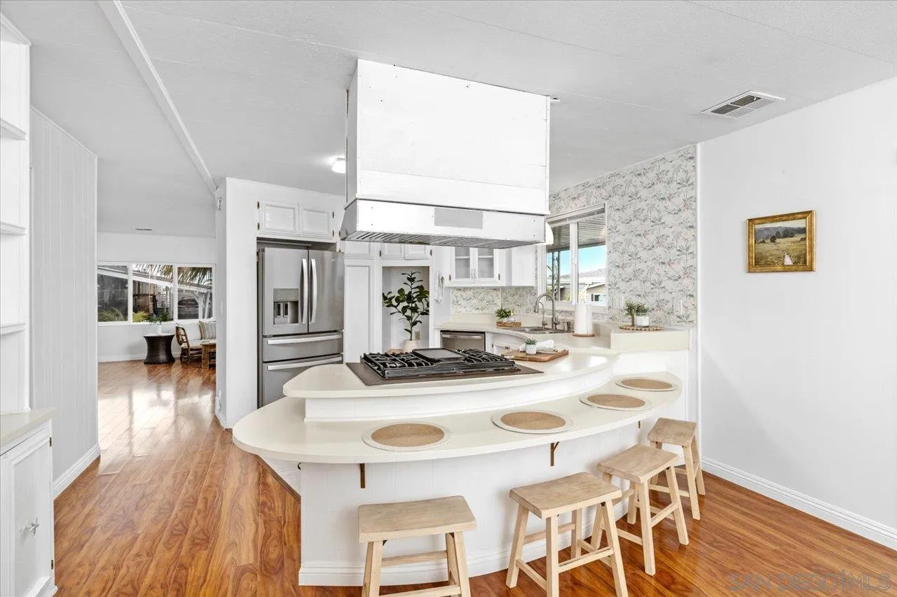 https://cdn.realtyfeed.com/cdn/127/260011794/4f3627199ccefce6ee7ee38a4128d815.webp