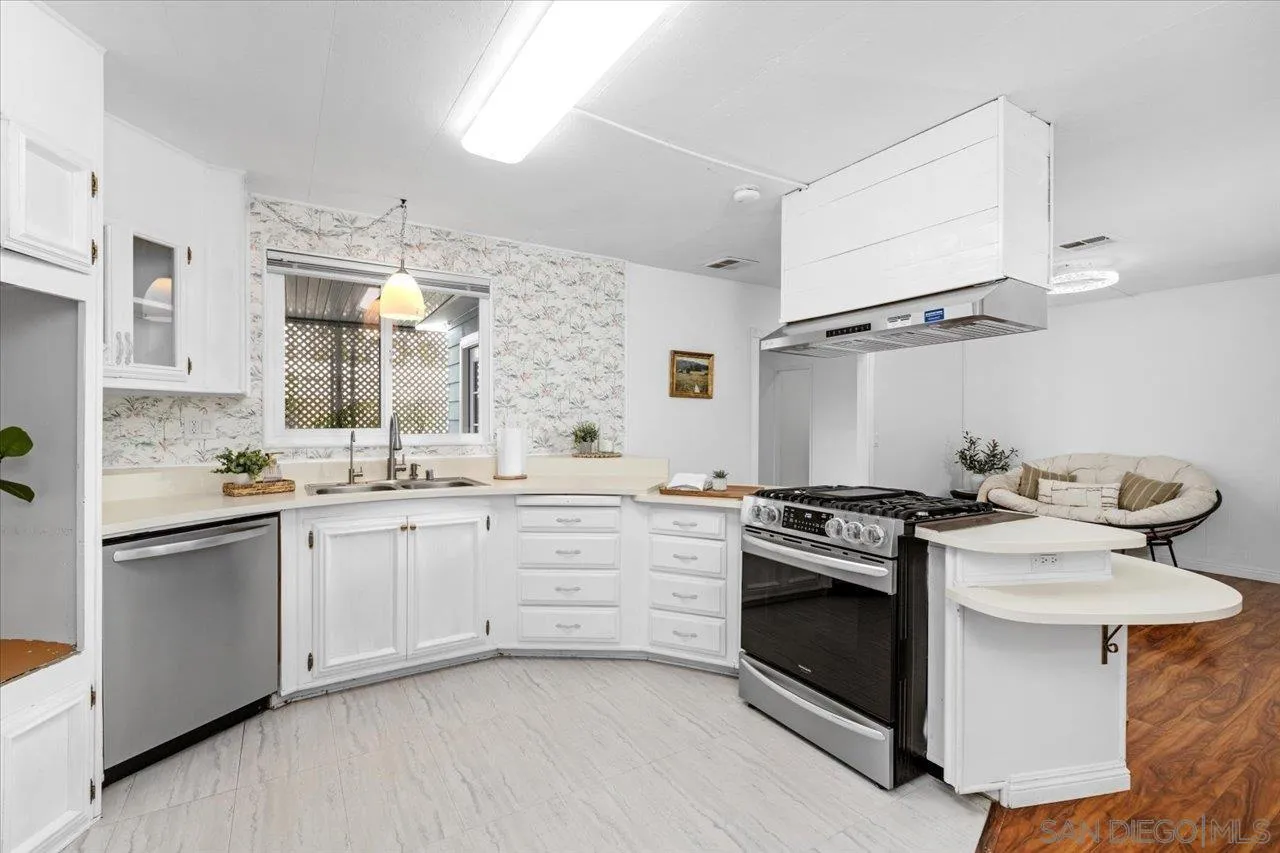 https://cdn.realtyfeed.com/cdn/127/260011794/fb848d31c244c6b29f0ad9738d3cfc9c.webp