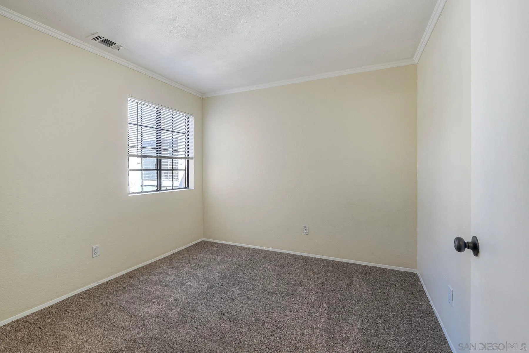 Photo #26: 260011796 Listing: Photo #26
