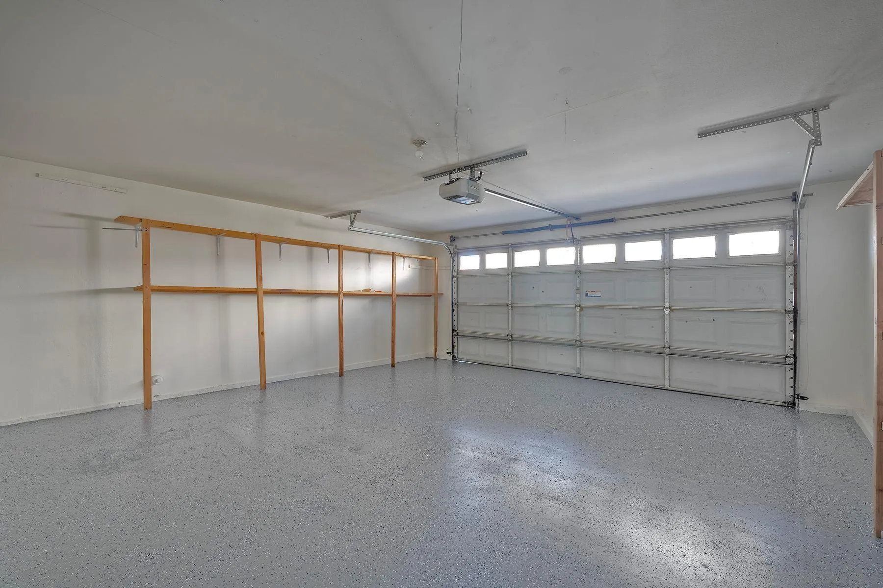https://cdn.realtyfeed.com/cdn/127/260011796/abd7ce860e348cb8cf9b58799a47ed09.webp