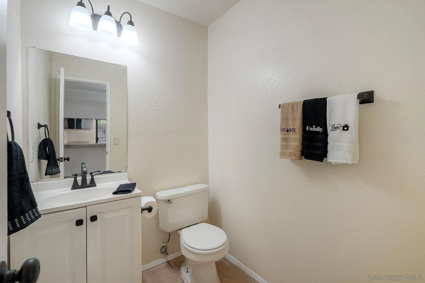 Photo #17: 260011796 Listing: Photo #17