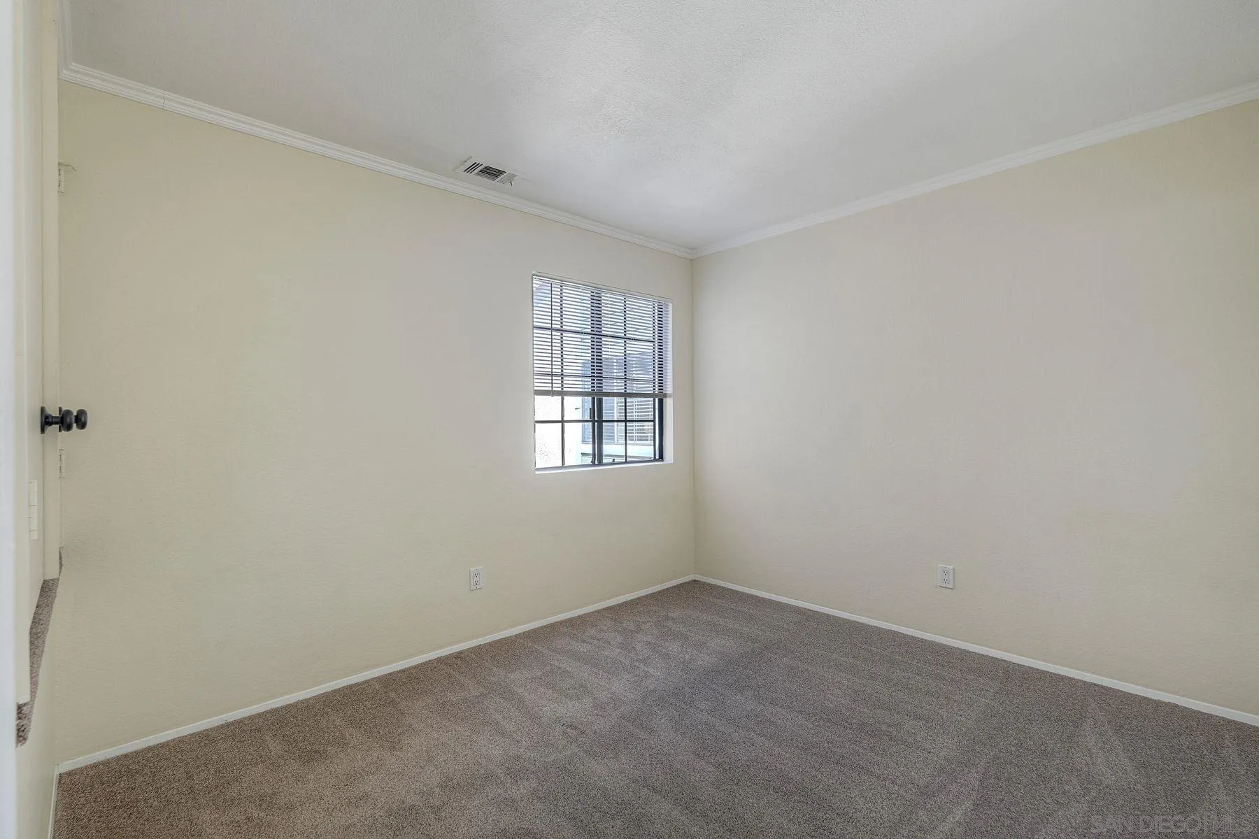 https://cdn.realtyfeed.com/cdn/127/260011796/c07ee08cf8b5971c98390af144f8f2ac.webp