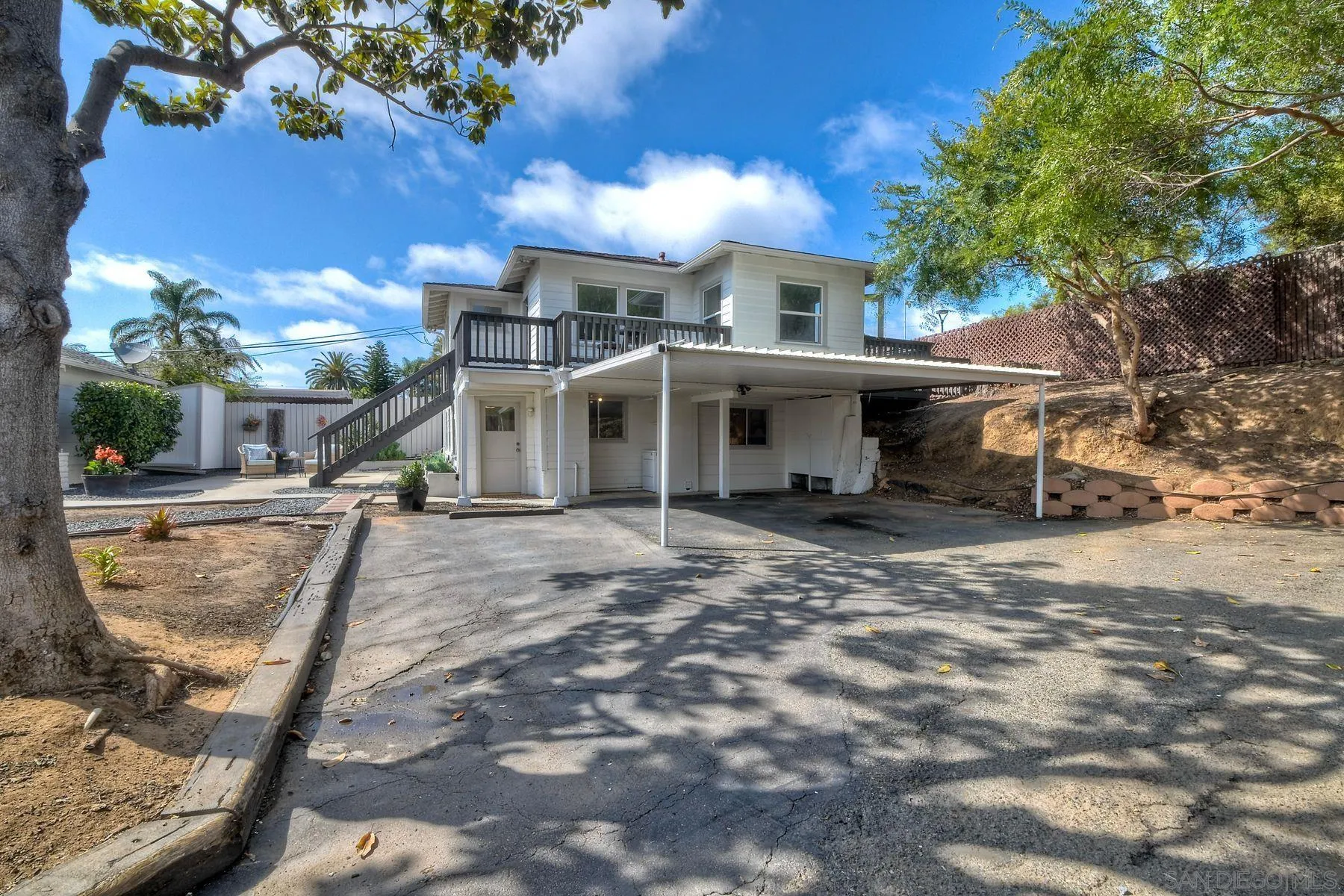 https://cdn.realtyfeed.com/cdn/127/260011799/93628e5710be2d783abfce4e7ff69aee.webp