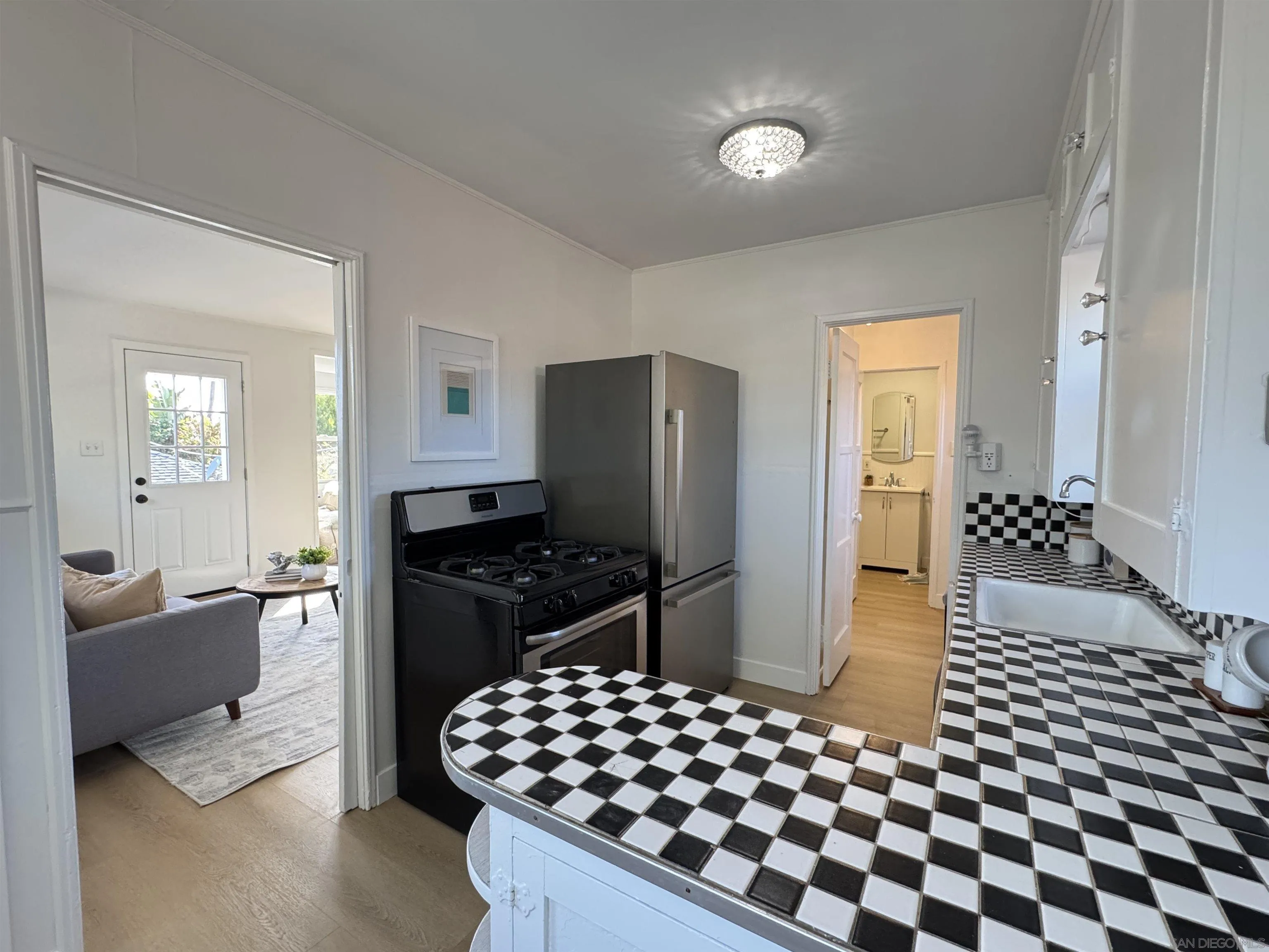 https://cdn.realtyfeed.com/cdn/127/260011799/aa879b843c779461d60b09cf745e46e4.webp