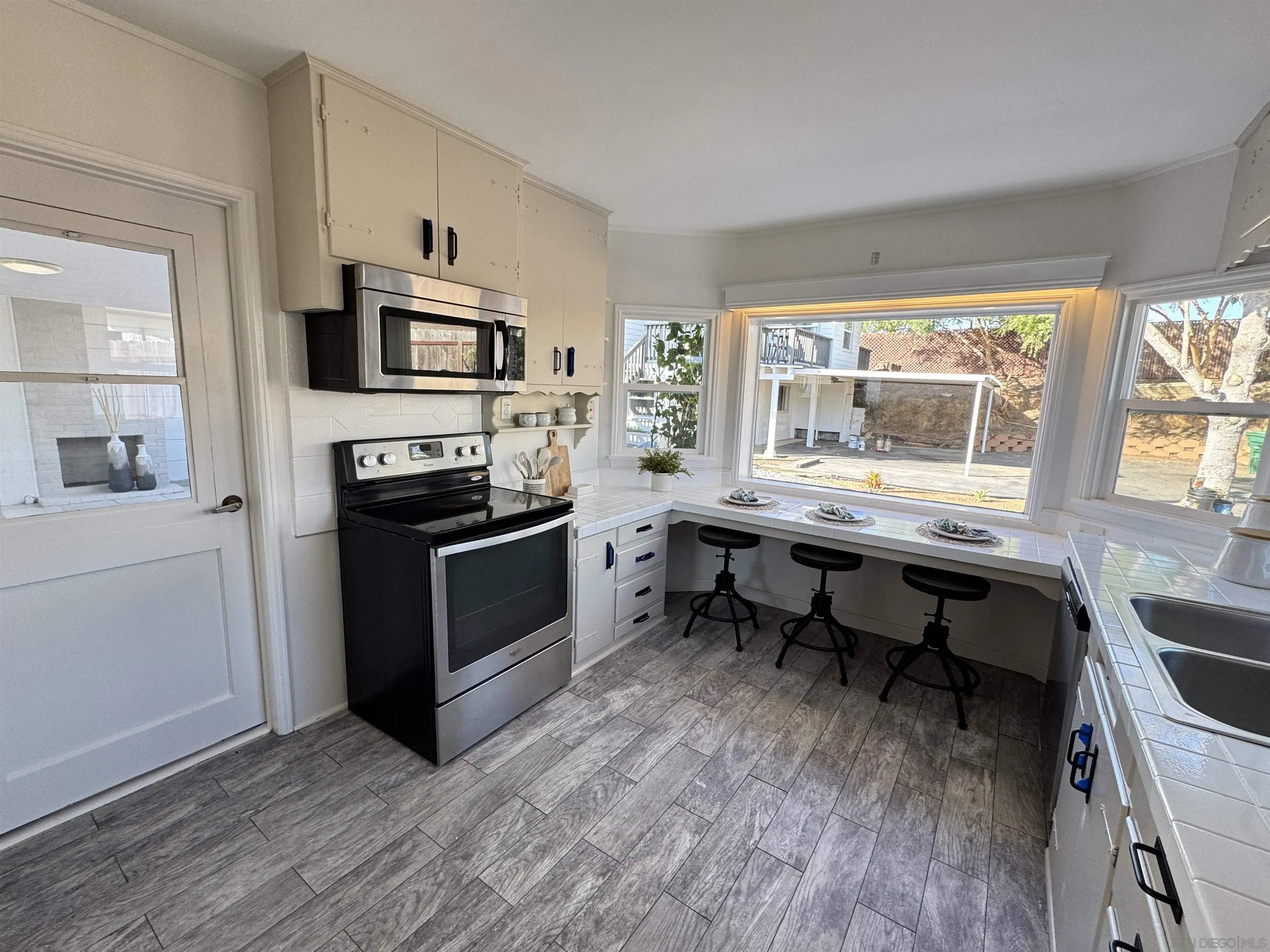 https://cdn.realtyfeed.com/cdn/127/260011799/db021d6a5fe0694fcfece37e6b716e07.webp