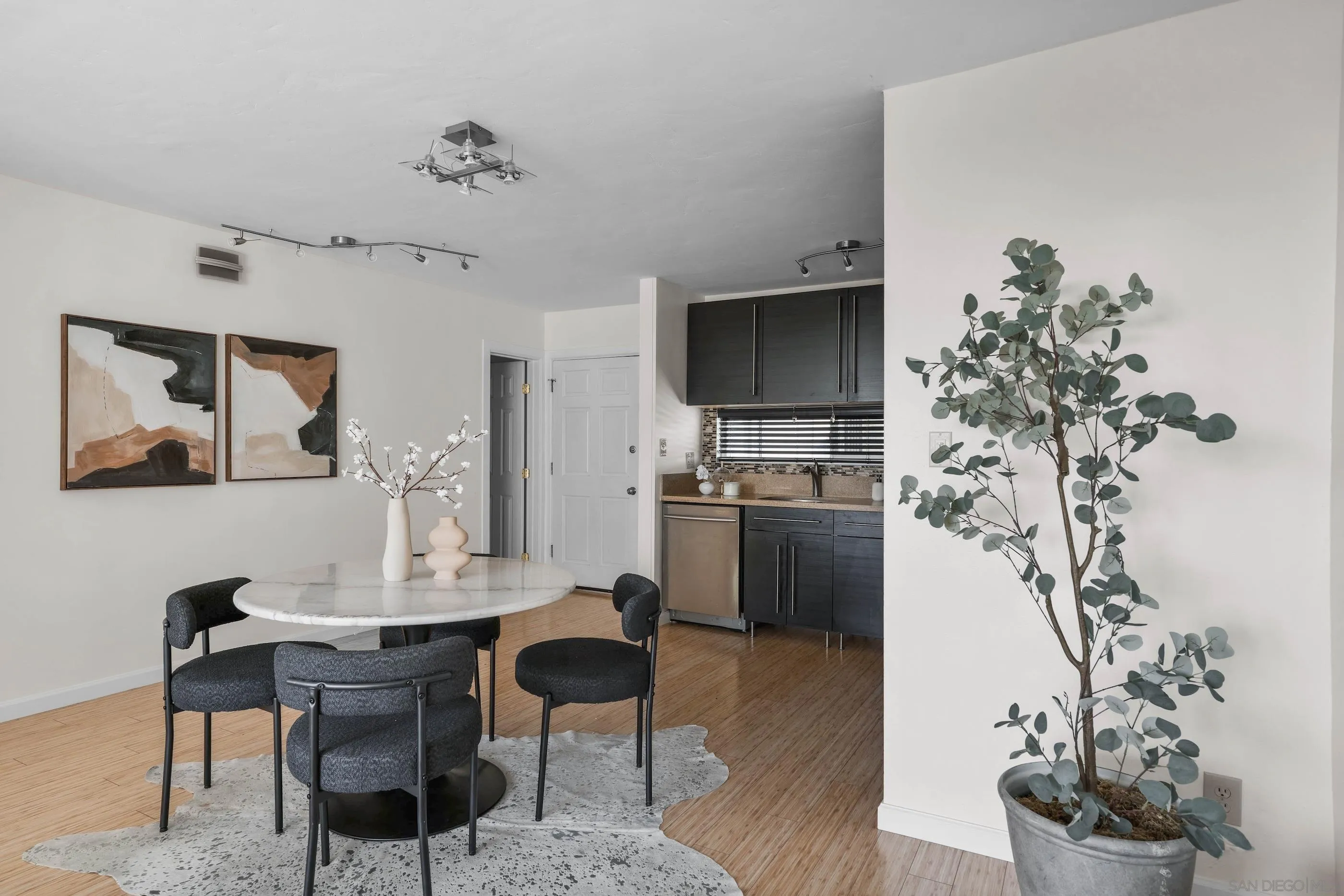 Photo #13: 2600118 Listing: Photo #13