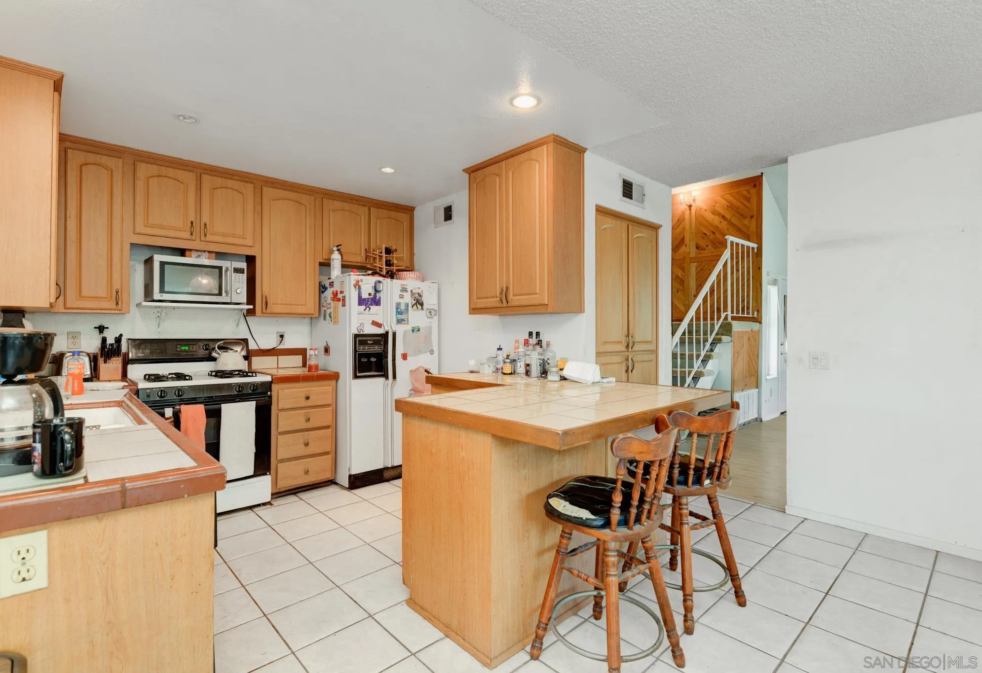 https://cdn.realtyfeed.com/cdn/127/260011800/49edf00d46ee45524cad3afeb5015818.webp