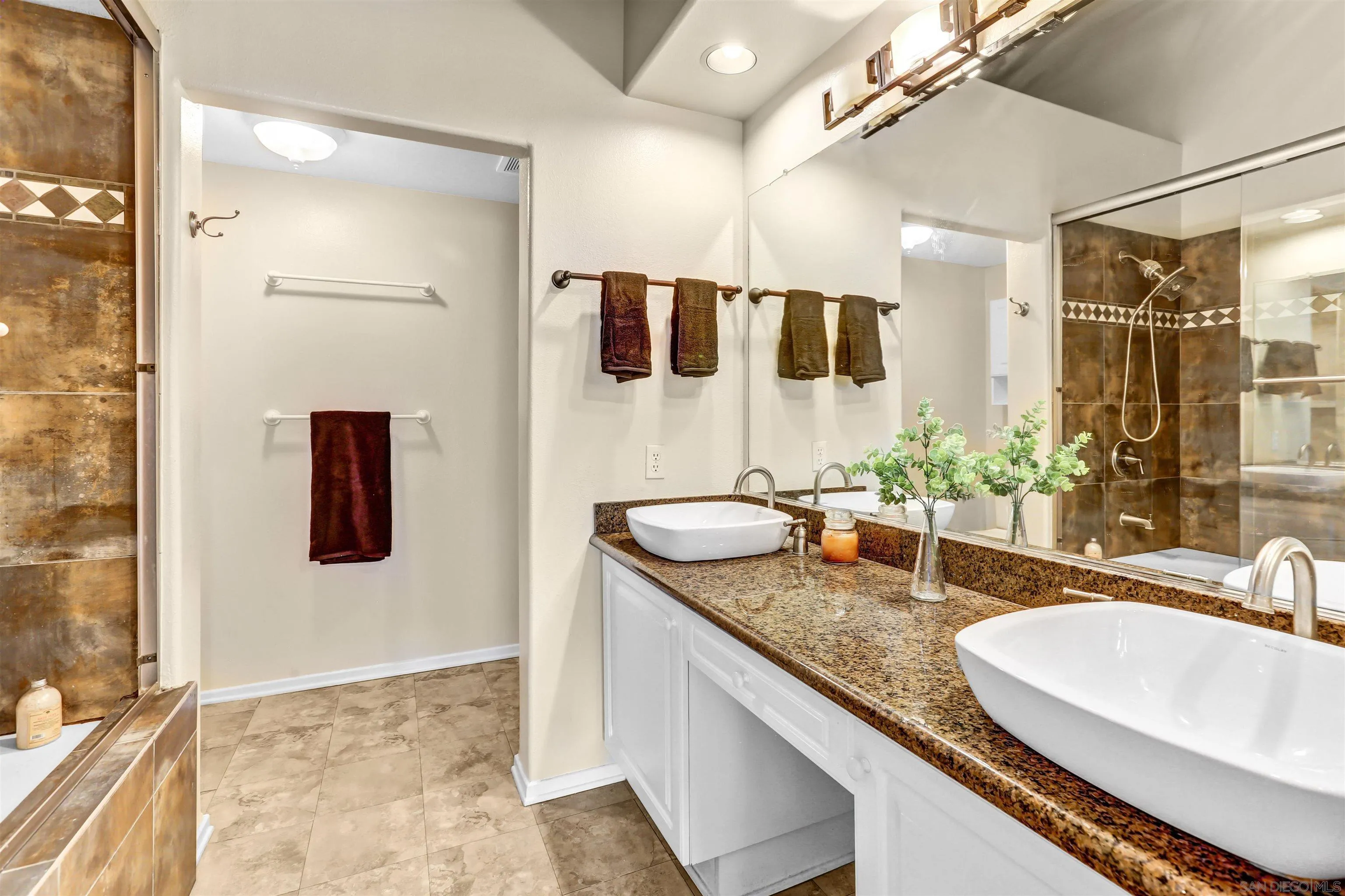 Photo #24: 260011801 Listing: Photo #24