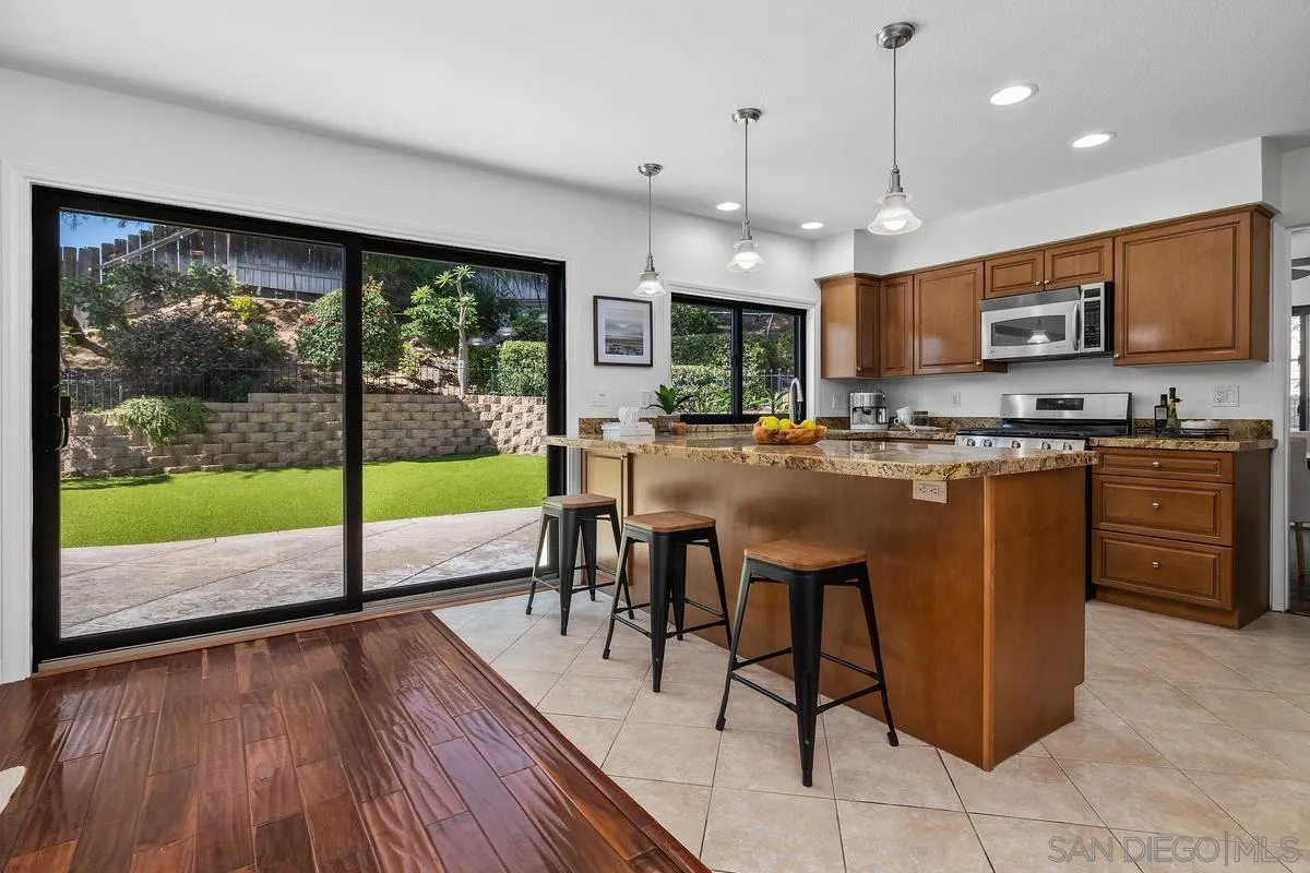 https://cdn.realtyfeed.com/cdn/127/260011808/d6e2ef0ffc8bbb10ea0c3494404437d8.webp