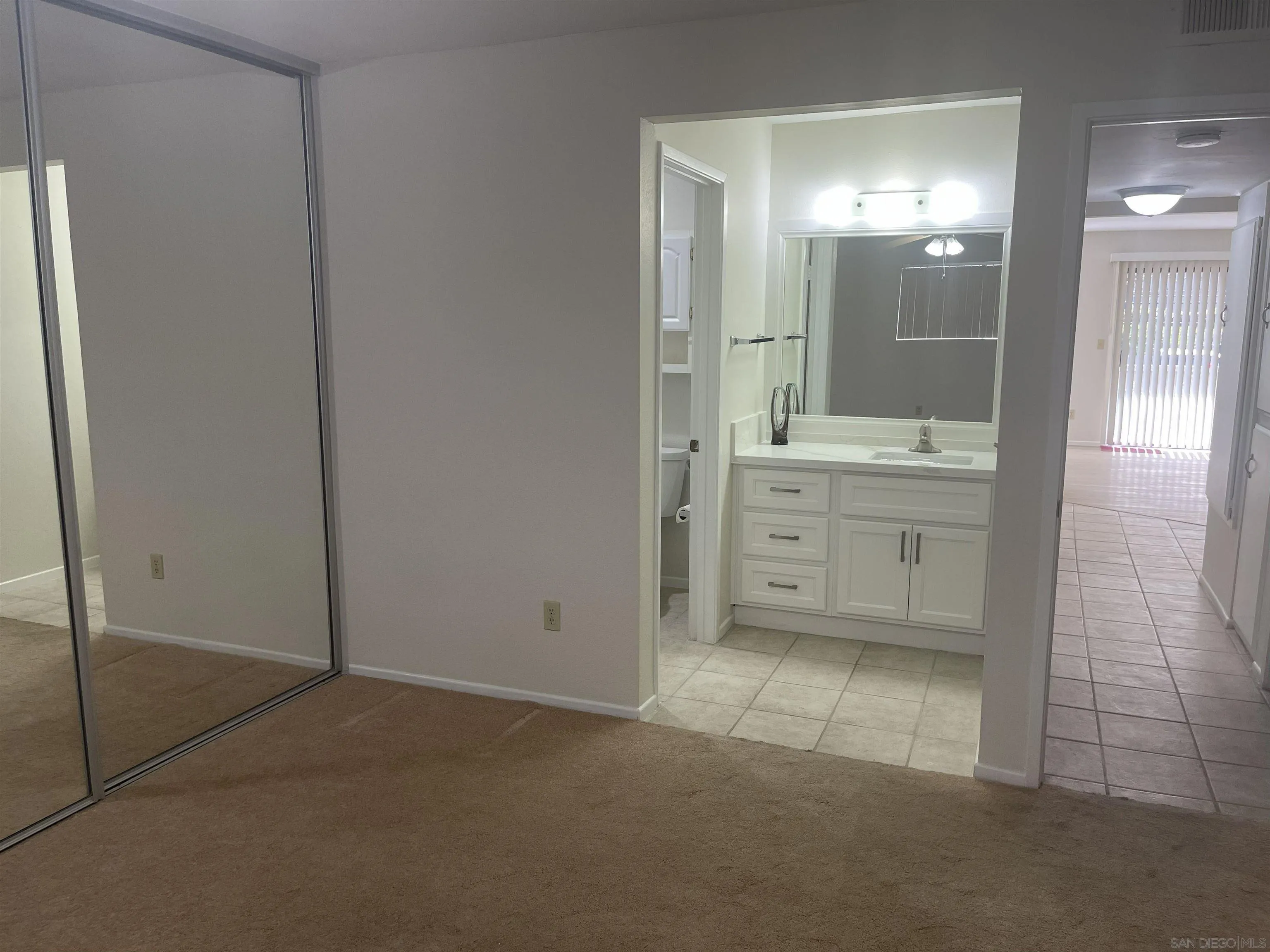 Photo #15: 260011810 Listing: Photo #15