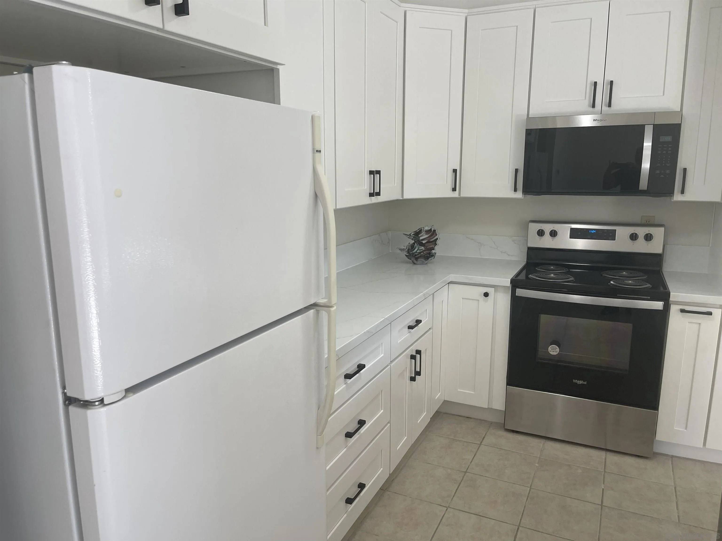 Photo #3: 260011810 Listing: Photo #3