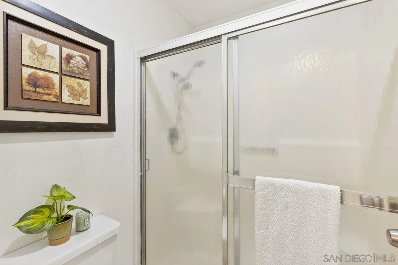 Photo #8: 260011814 Listing: Photo #8