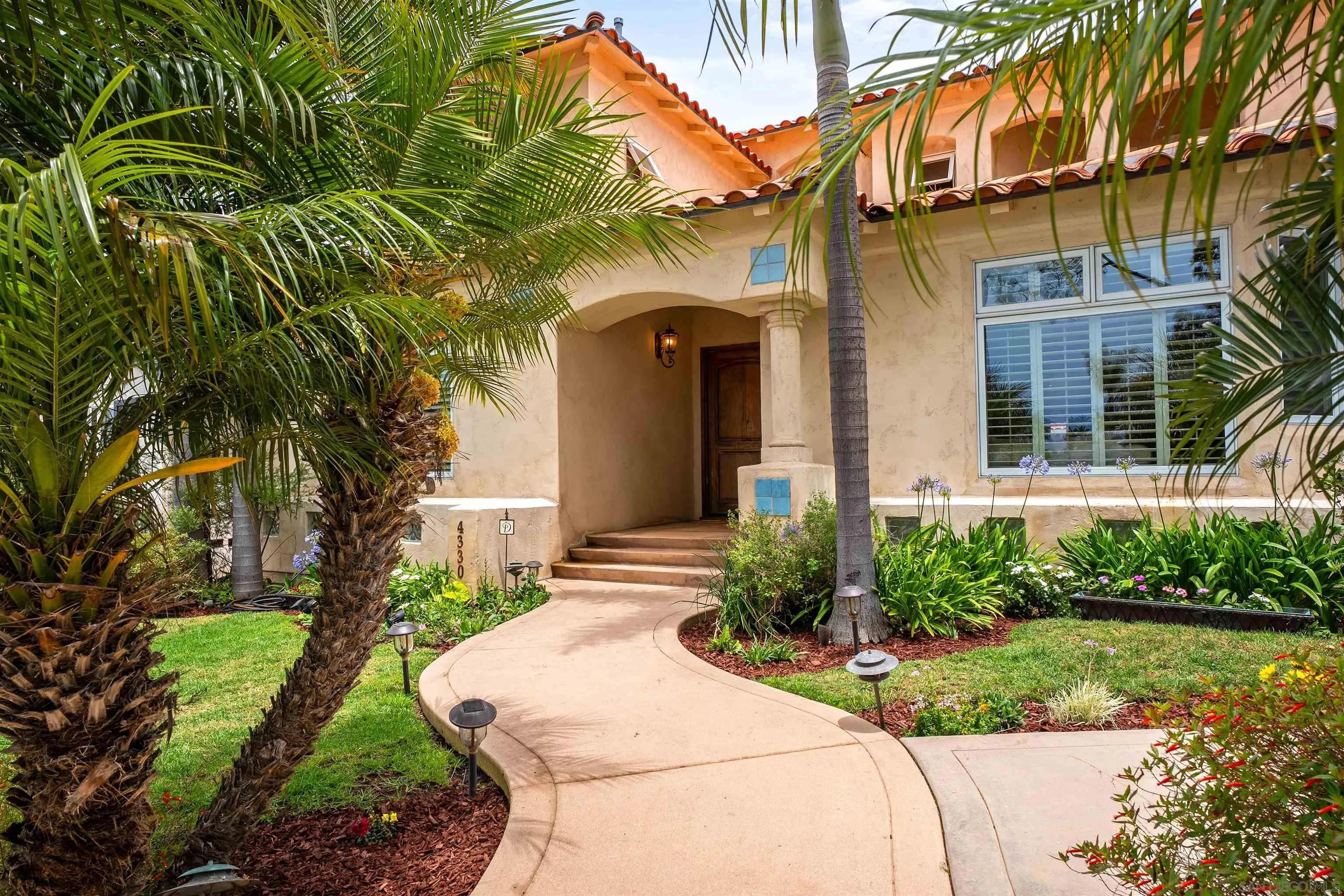 https://cdn.realtyfeed.com/cdn/127/260011815/088ec6374b0c677cf5455a5d5e03ce82.webp