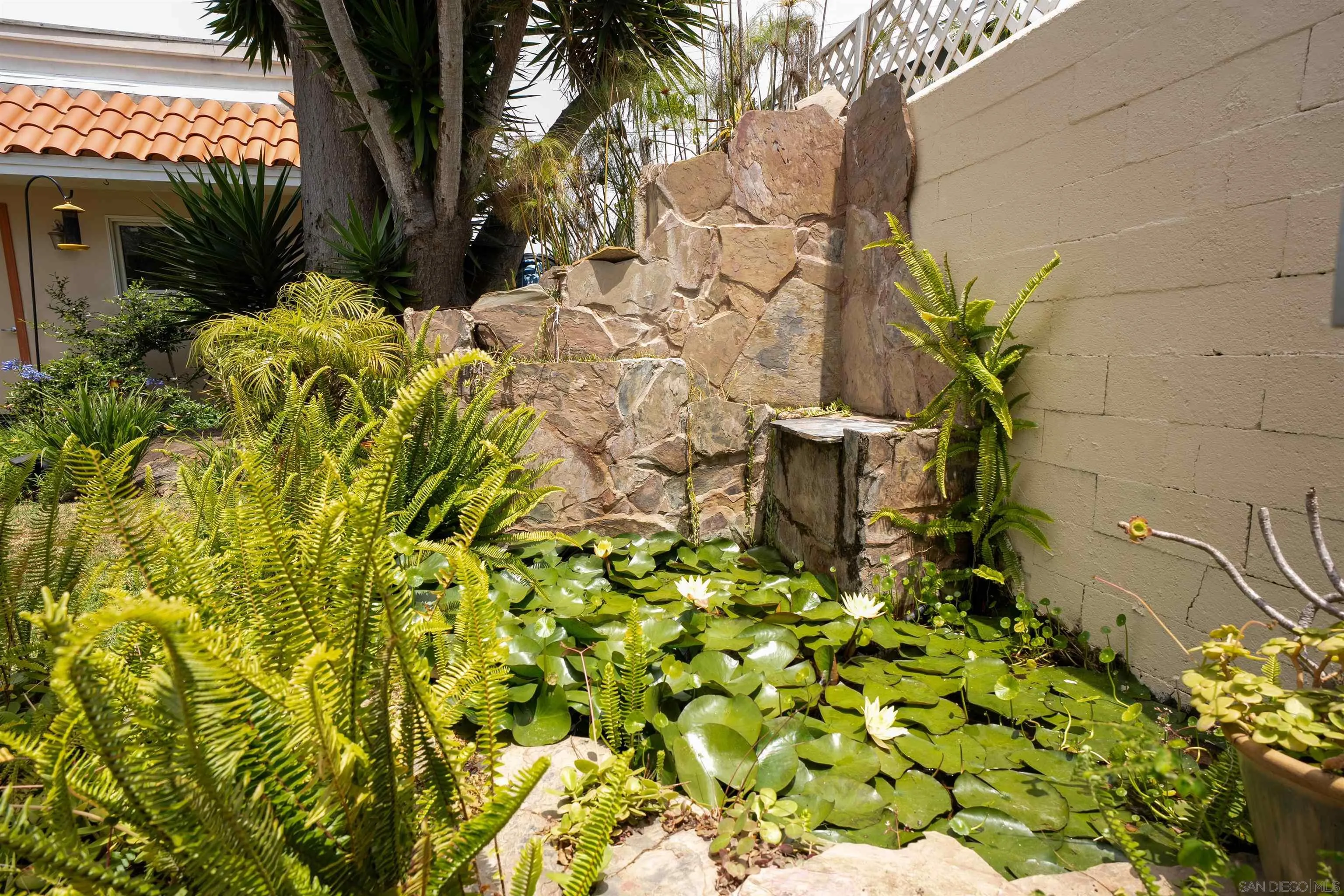https://cdn.realtyfeed.com/cdn/127/260011815/9d28405caeea6efc59aec5653d6b32aa.webp