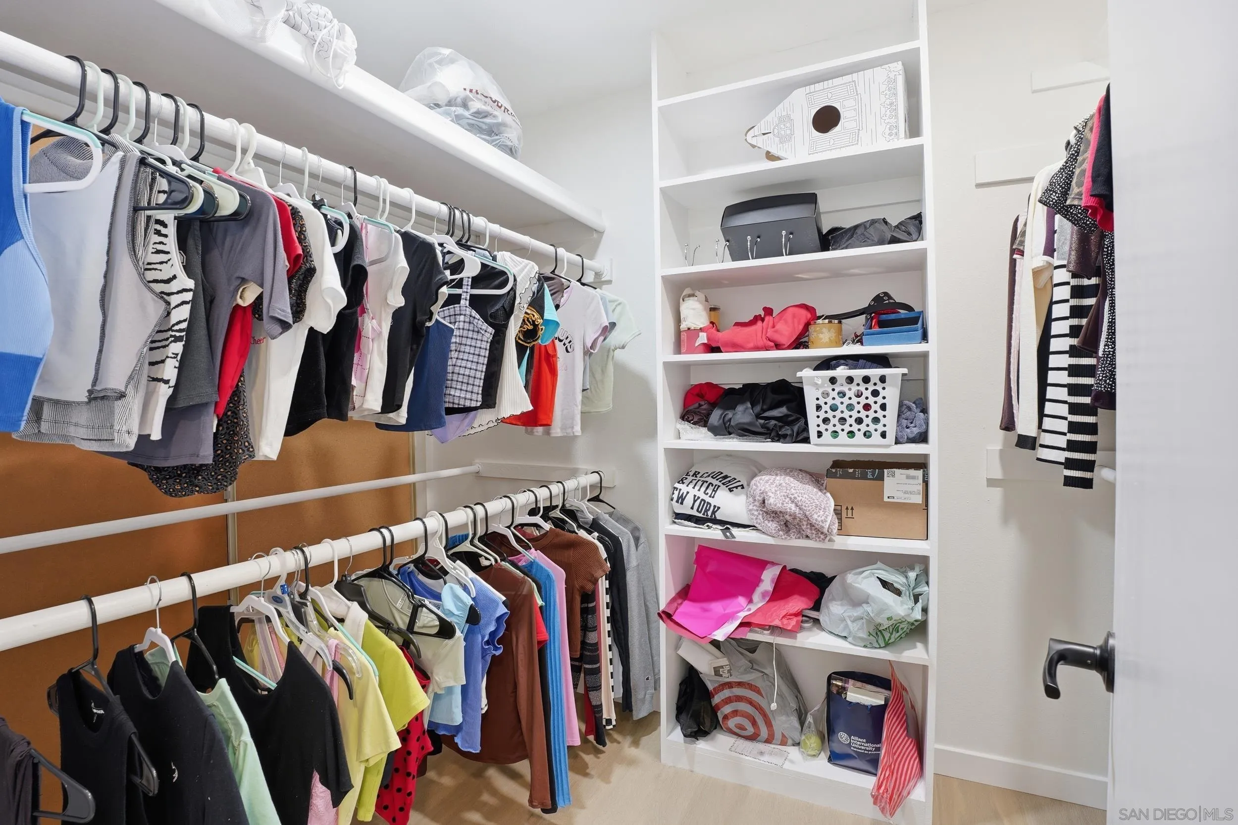 Photo #9: 260011816 Listing: Photo #9
