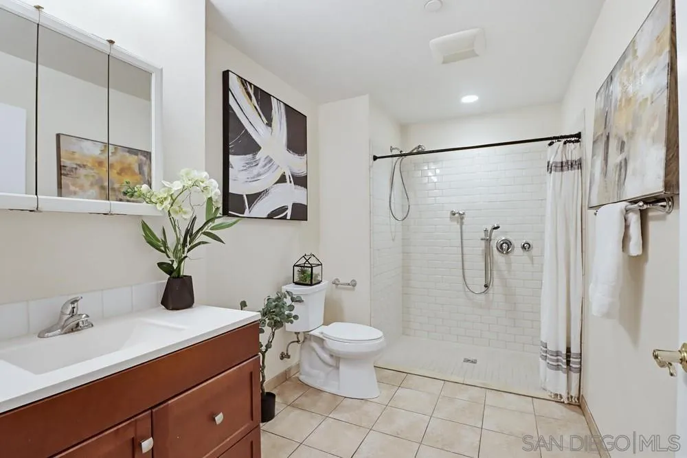 Photo #14: 260011819 Listing: Photo #14