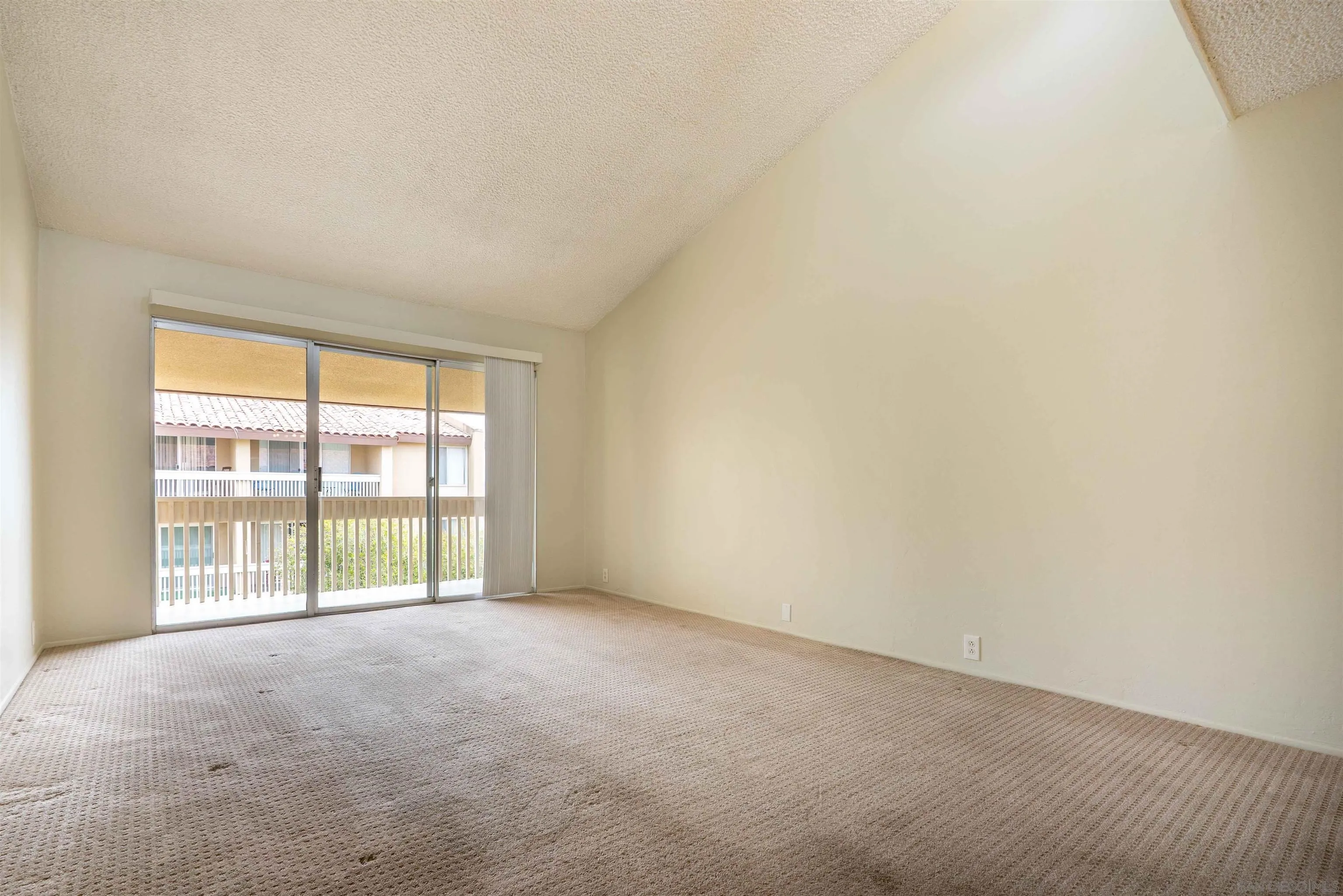 https://cdn.realtyfeed.com/cdn/127/260011822/35fd59b538a469f1b33ab0582b2acbcf.webp