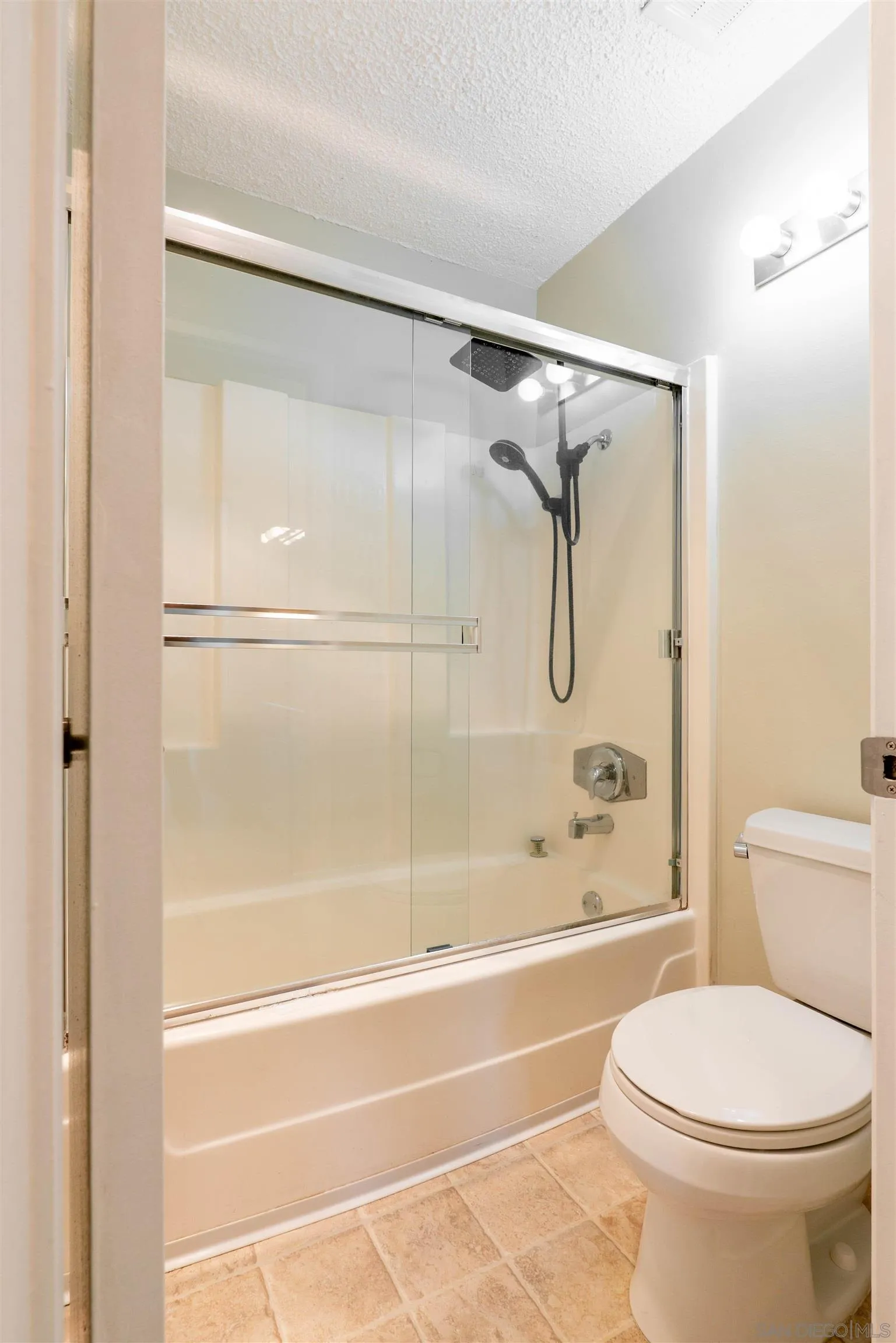 https://cdn.realtyfeed.com/cdn/127/260011822/5936df6e4c5b391580ea3b38136a2275.webp
