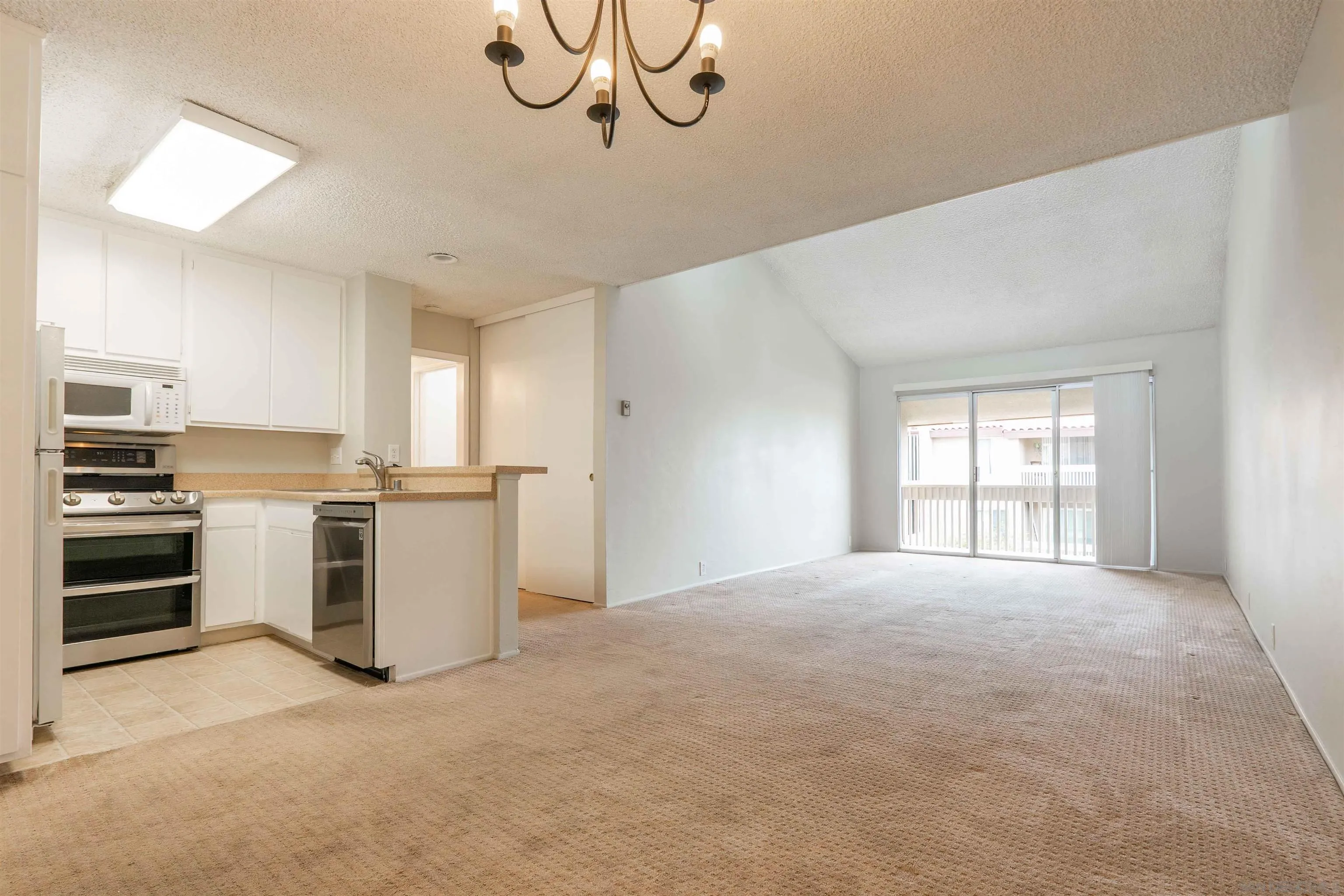 https://cdn.realtyfeed.com/cdn/127/260011822/6dd1ffcd40146b5ec9444a61940cc51a.webp