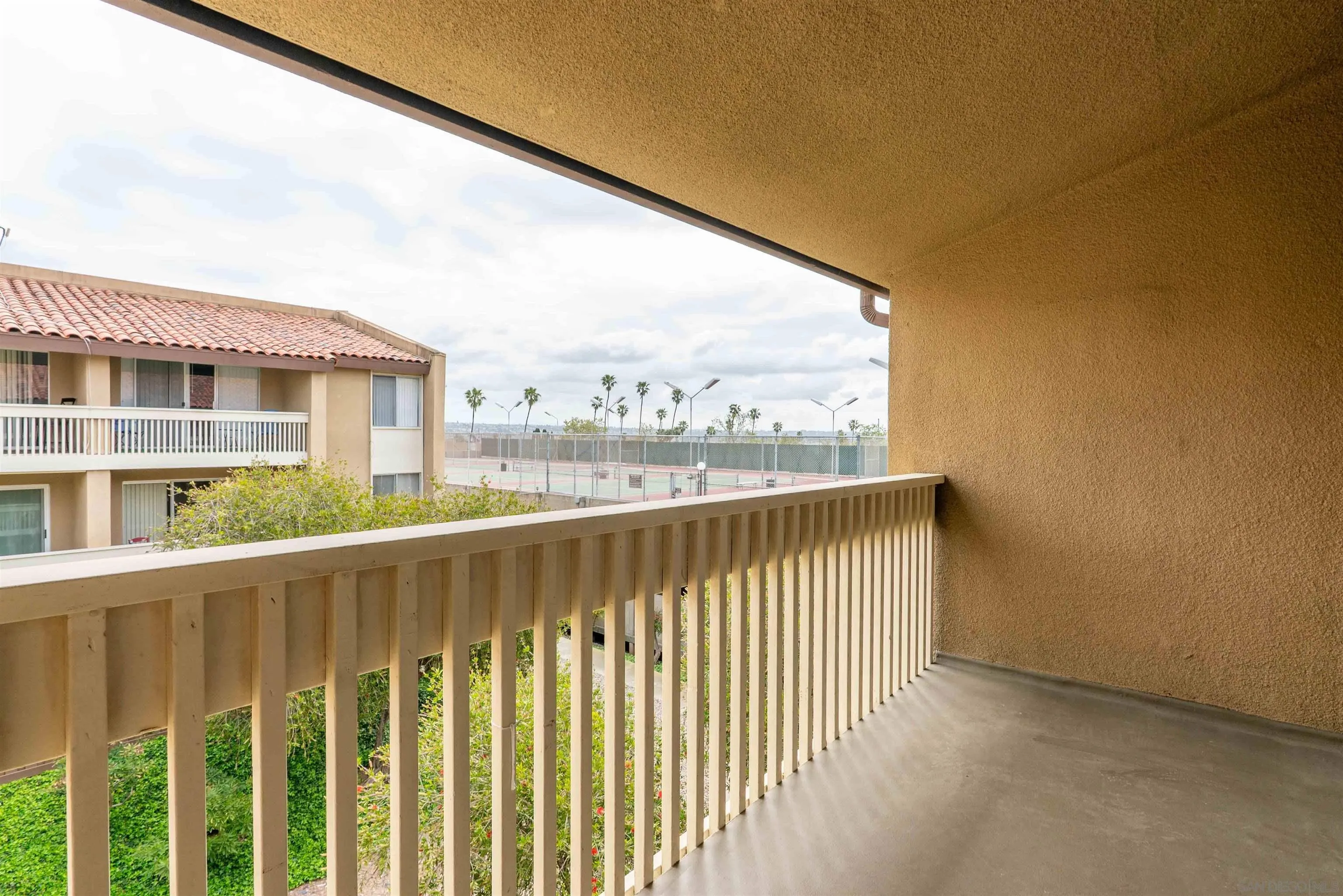 https://cdn.realtyfeed.com/cdn/127/260011822/efe8808910971e2c137f40d4dc5db42f.webp