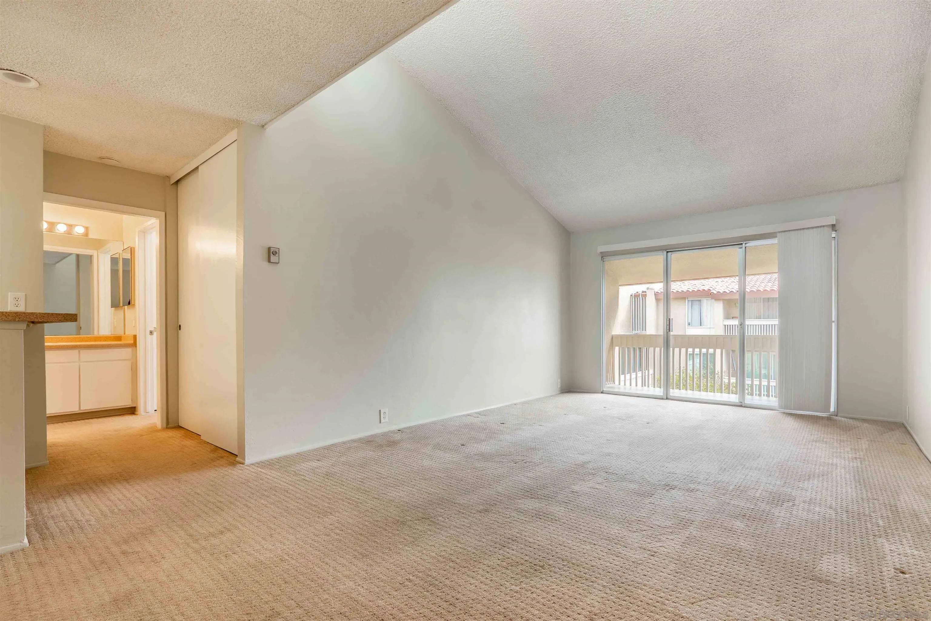 https://cdn.realtyfeed.com/cdn/127/260011822/eff27ed4ff7e2b9f3e97eefefcea0bc7.webp