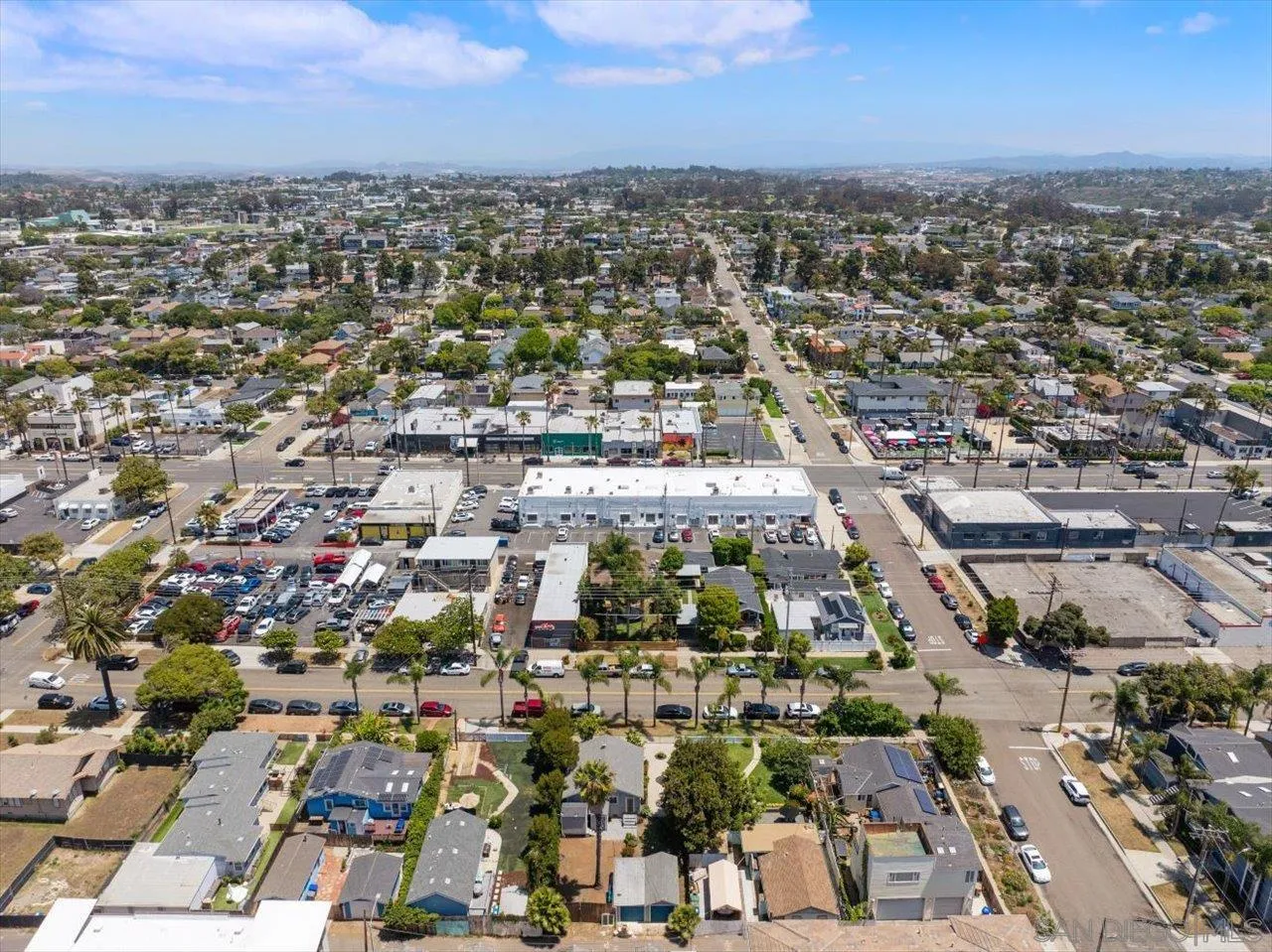 https://cdn.realtyfeed.com/cdn/127/260011823/86ab40f4c6e488160ddb28f32516925c.webp