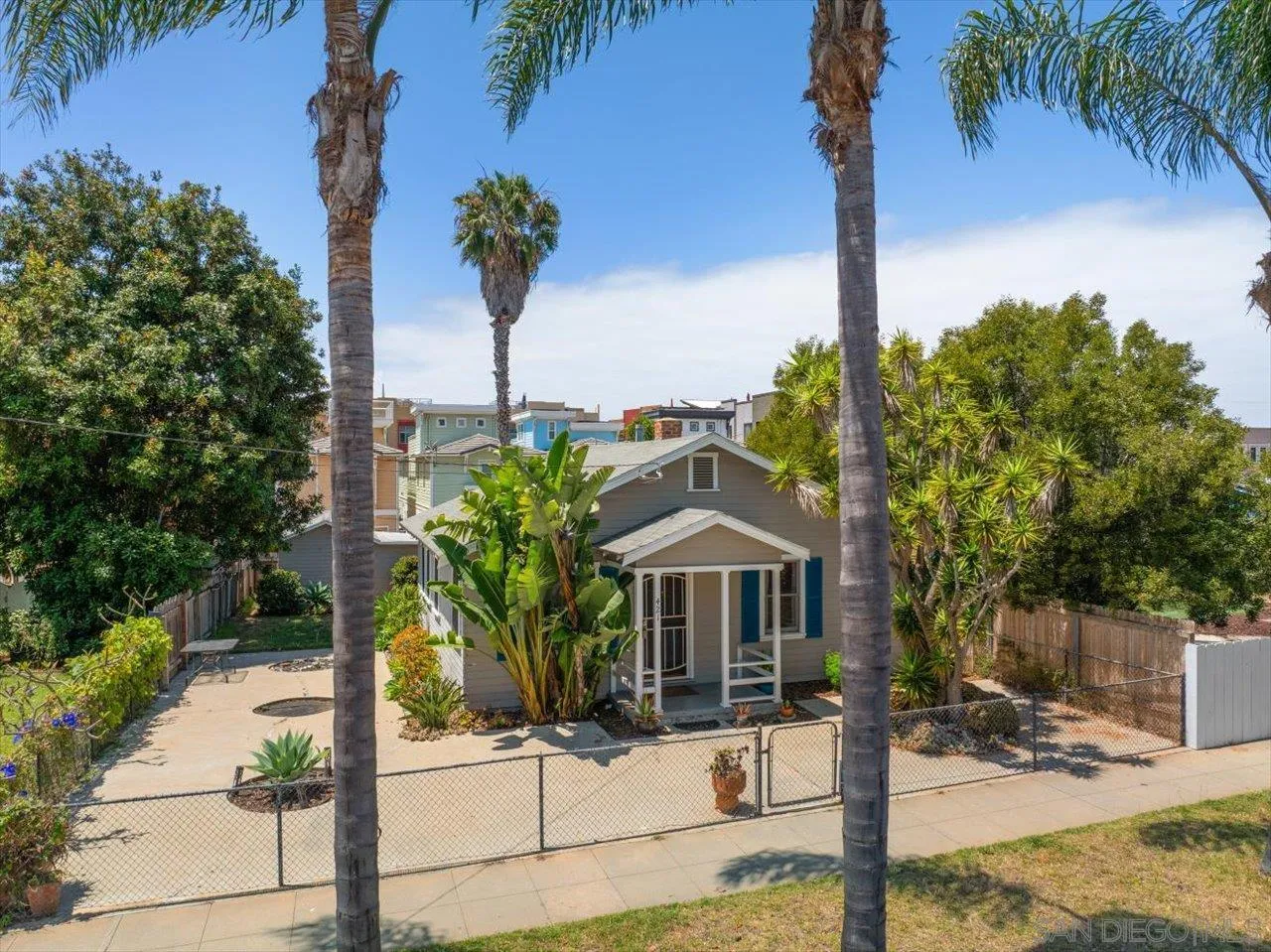 https://cdn.realtyfeed.com/cdn/127/260011823/cea898a475f8e1805bd4f4773528fc5b.webp