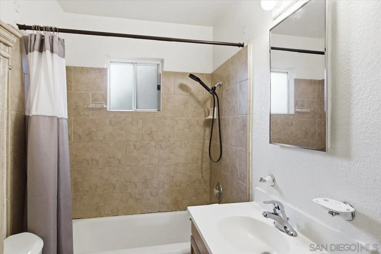 https://cdn.realtyfeed.com/cdn/127/260011823/d52cdd29105501d54e81549665ddc3d3.webp