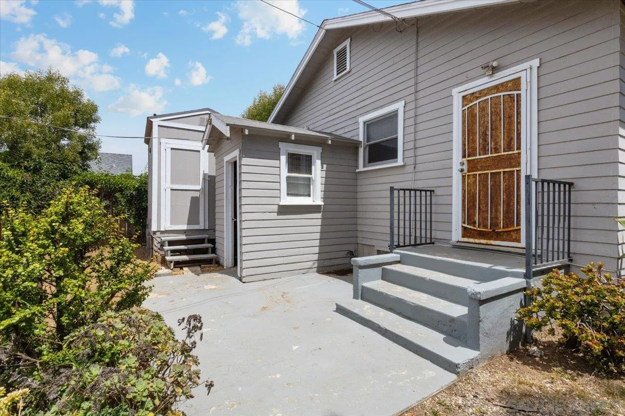https://cdn.realtyfeed.com/cdn/127/260011823/e8b757db038aaecc7e0131f9e56d9402.webp