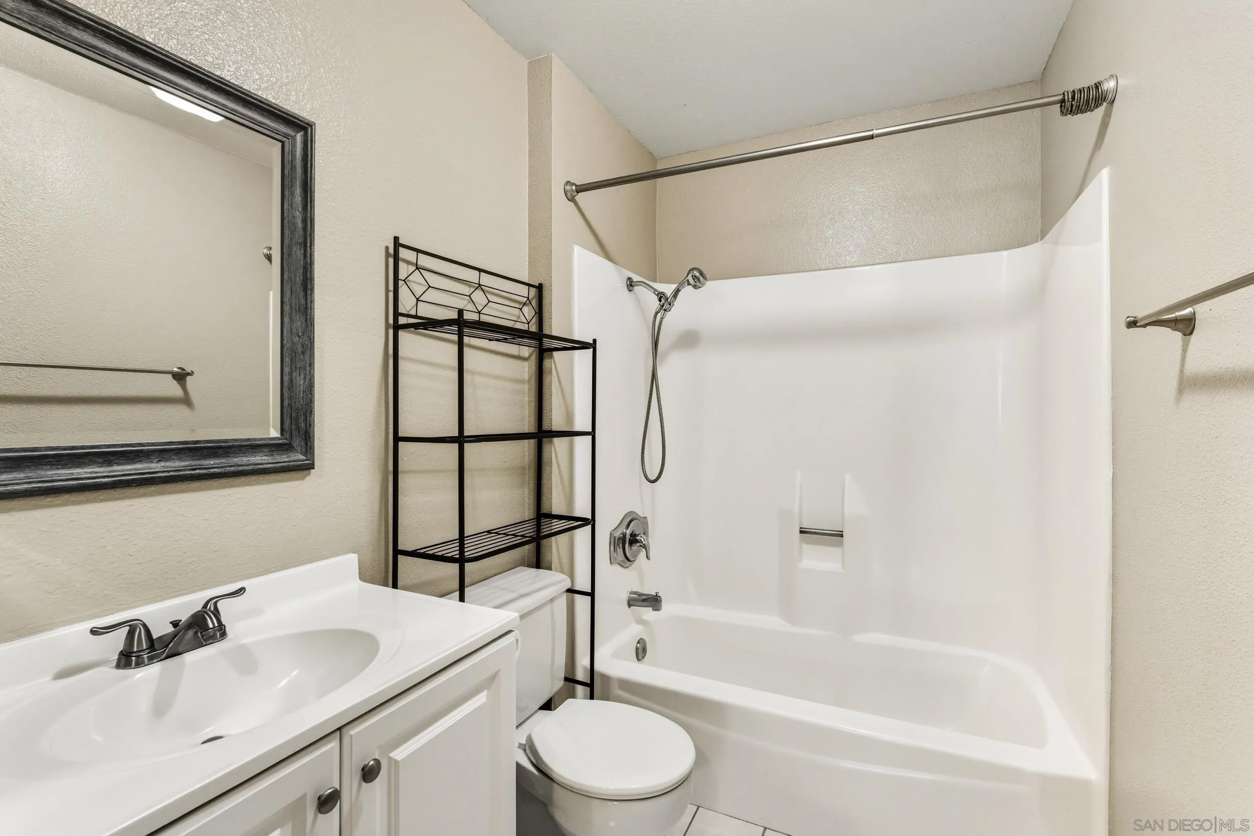 Photo #14: 260011824 Listing: Photo #14
