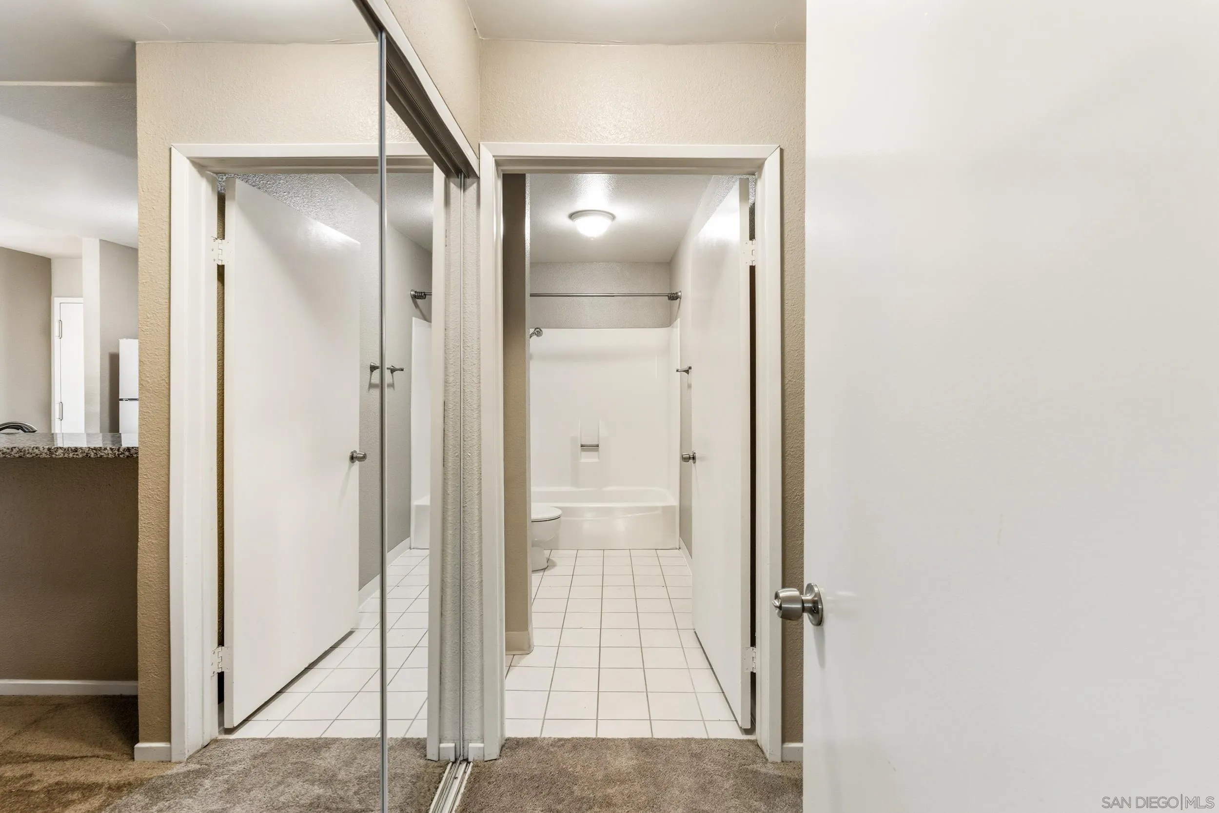 Photo #13: 260011824 Listing: Photo #13