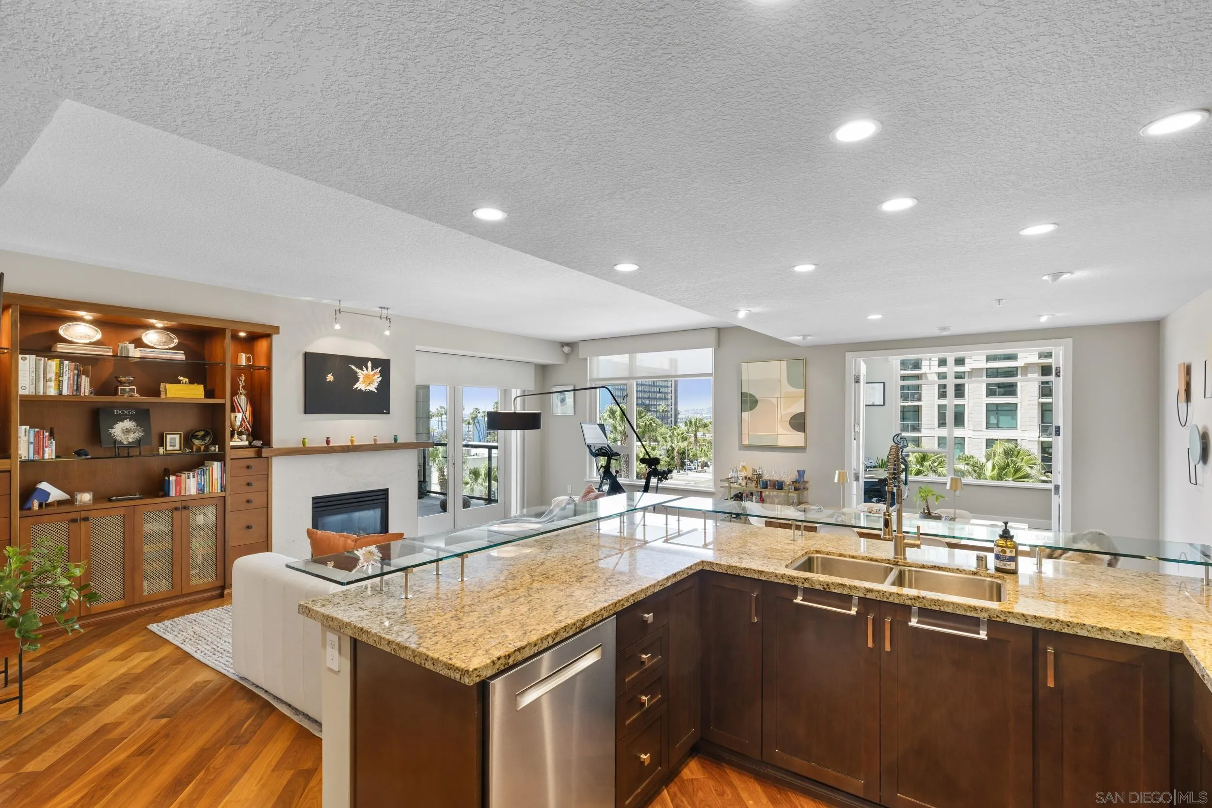 Photo #5: 260011825 Listing: Photo #5