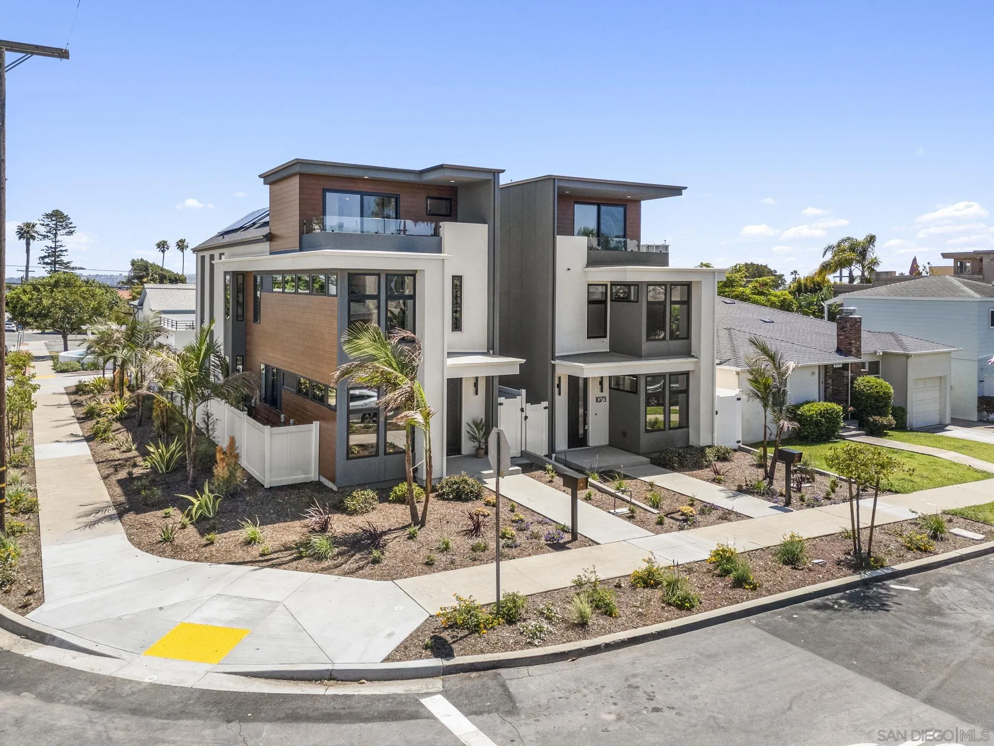 https://cdn.realtyfeed.com/cdn/127/260011828/383d26f875ad98197d626d8a2296fd9c.webp