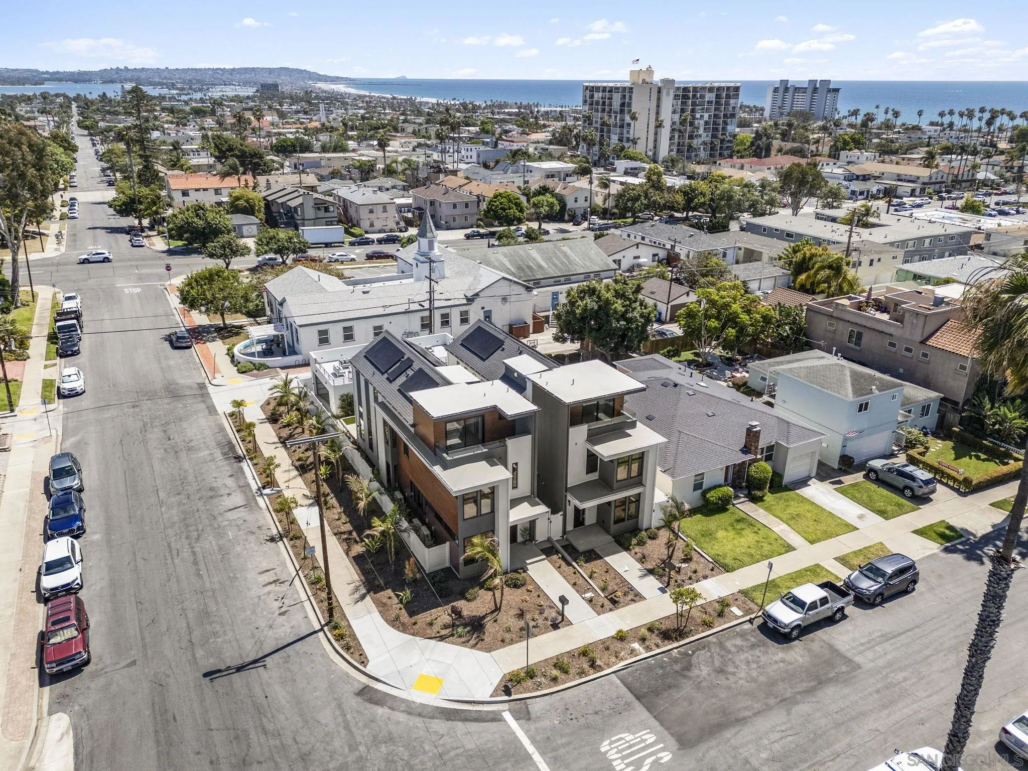 https://cdn.realtyfeed.com/cdn/127/260011828/a0f1da5d809b5220c2dadf673b35ba66.webp