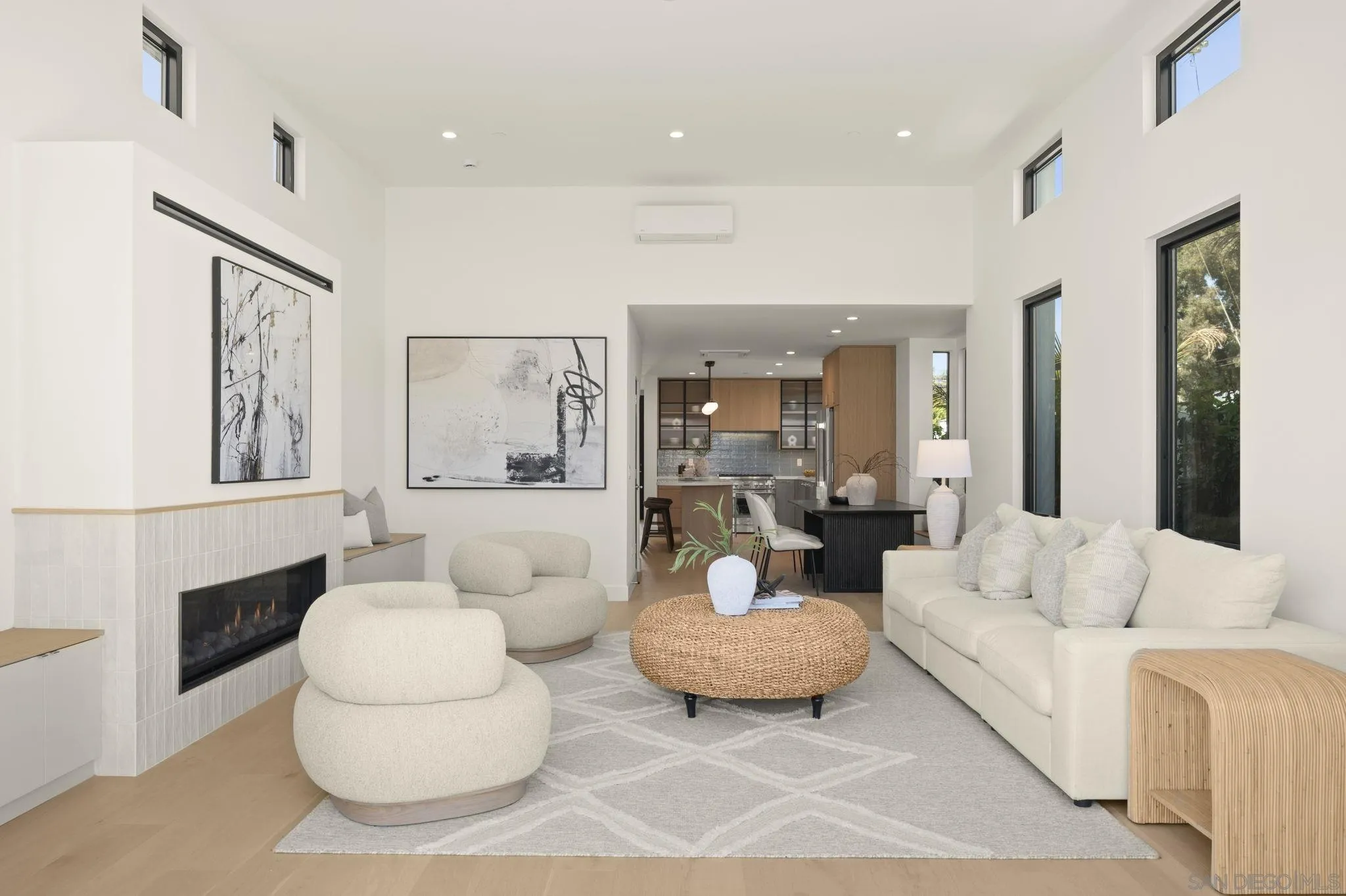 https://cdn.realtyfeed.com/cdn/127/260011828/b6ba04e27eecf372df70f6307f15dfa1.webp