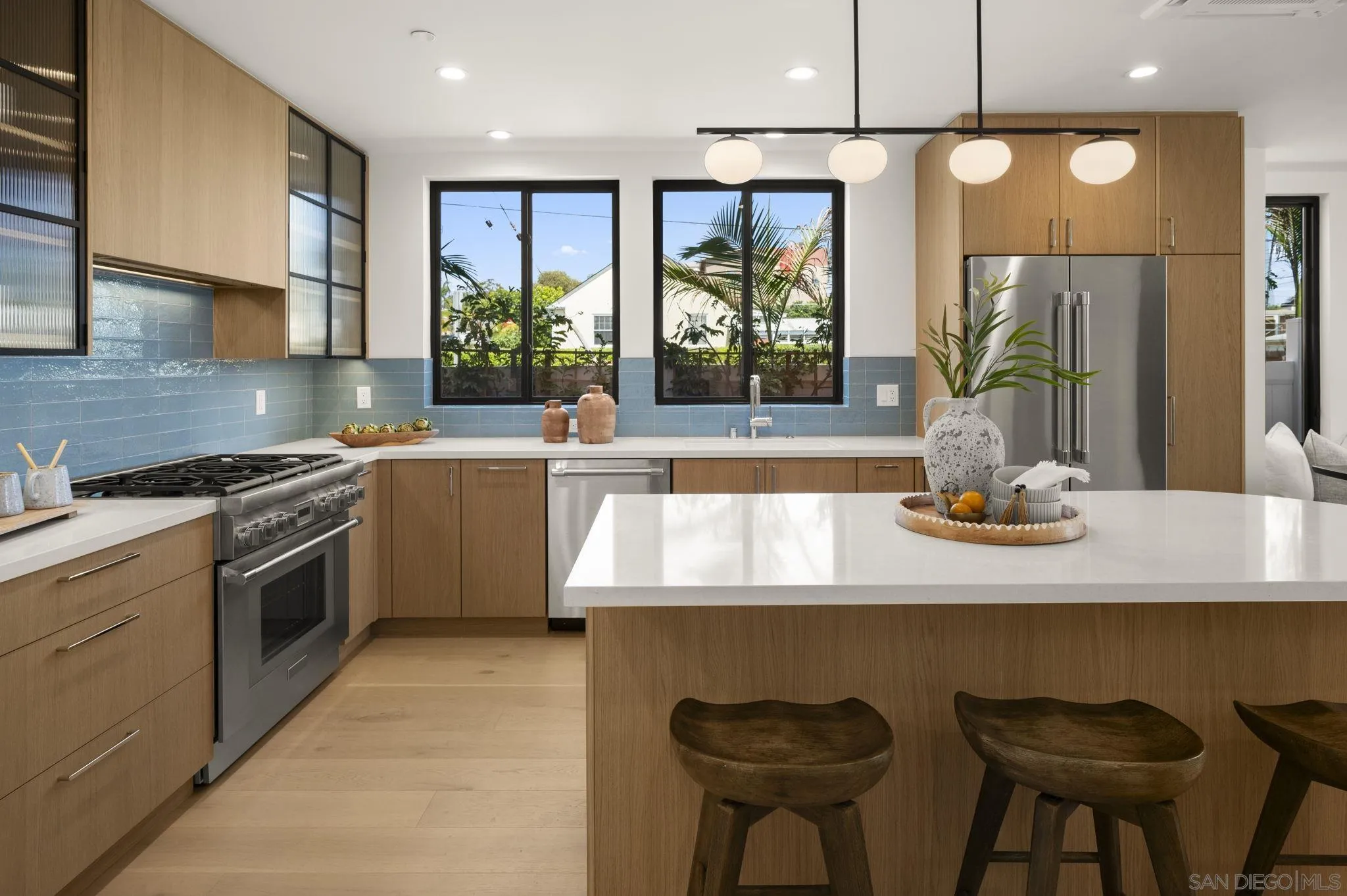 https://cdn.realtyfeed.com/cdn/127/260011828/b90737aaa36429e5578ec43110e7032f.webp