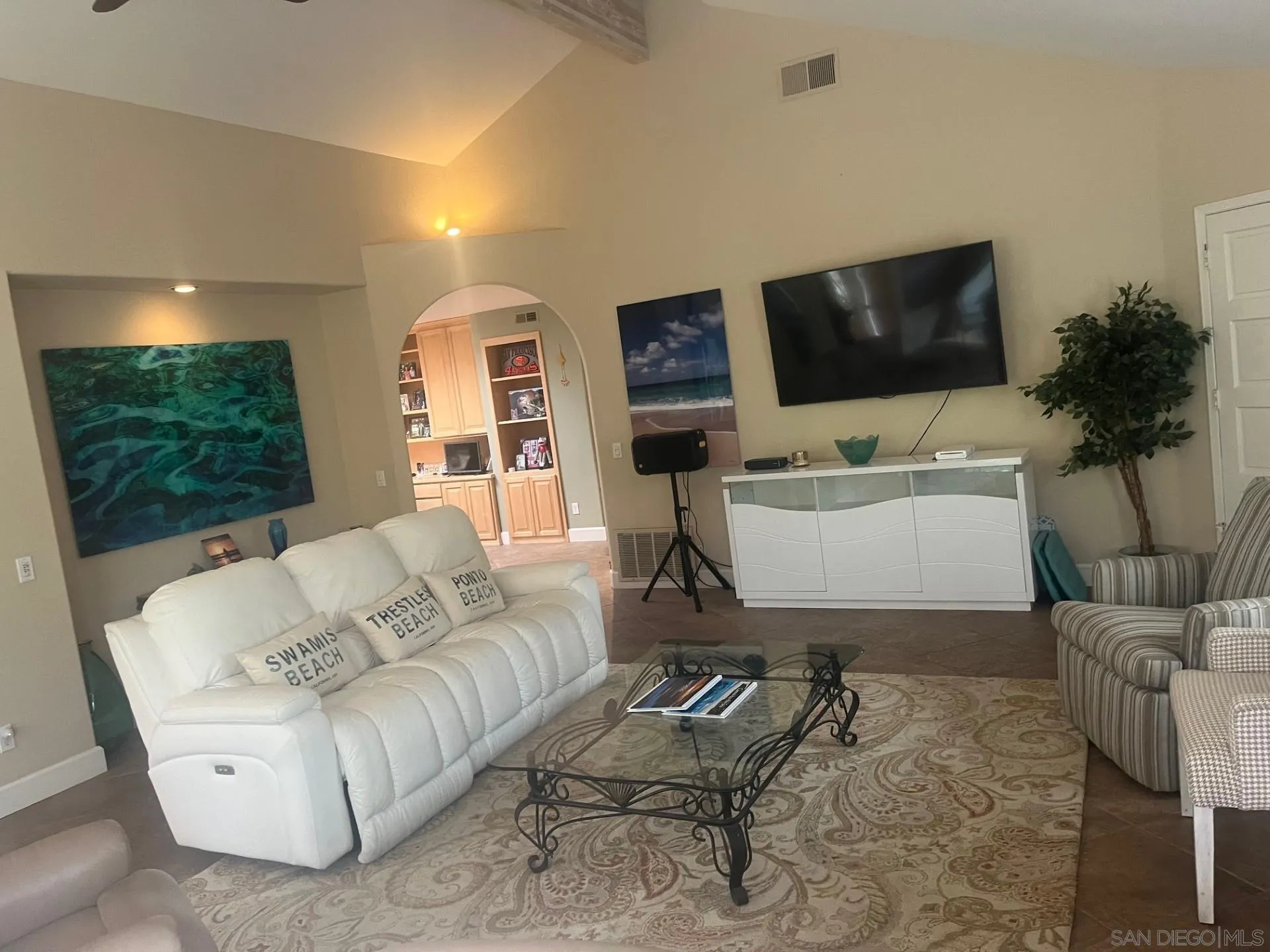 https://cdn.realtyfeed.com/cdn/127/260011829/ae7d6441f94f2d785f26c0bf84de29d5.webp